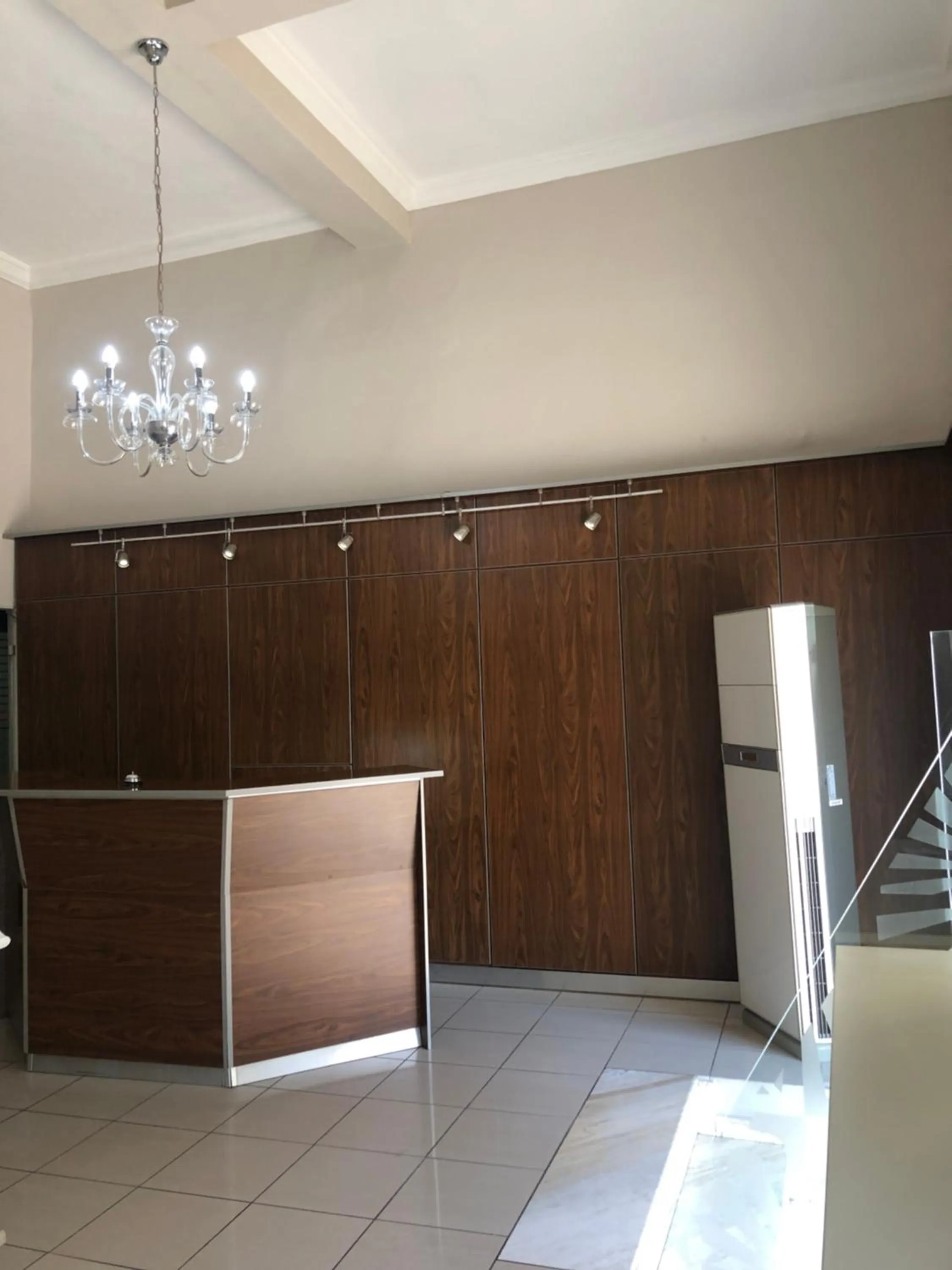 Property building in Kentrikon