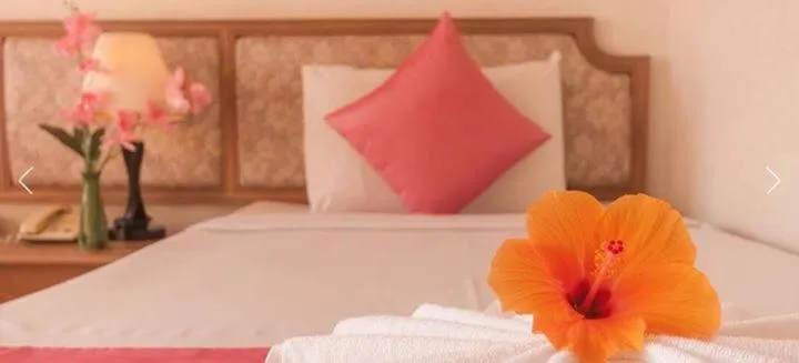 Bed in Takiab Beach Resort