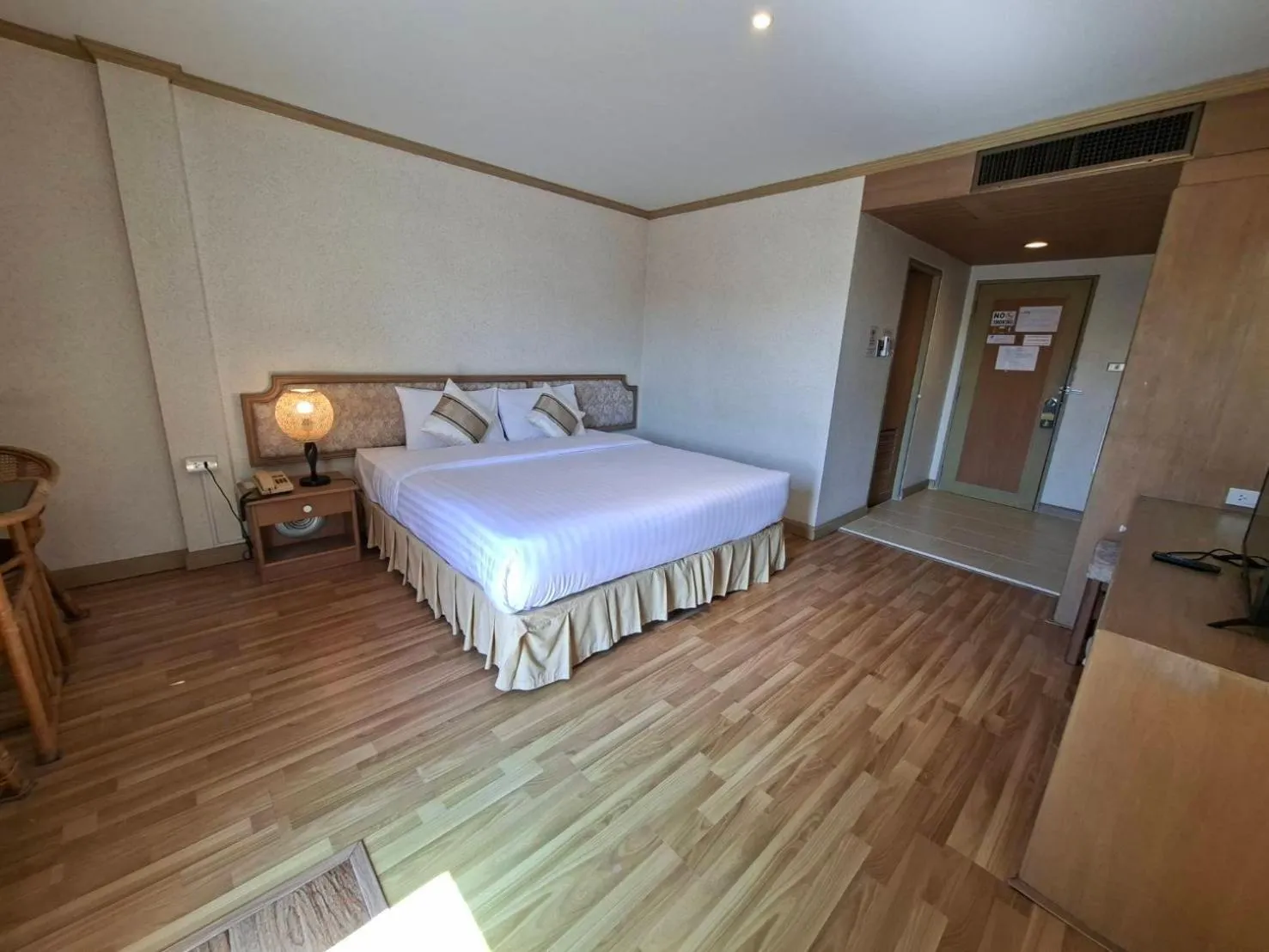 Bed in Takiab Beach Resort