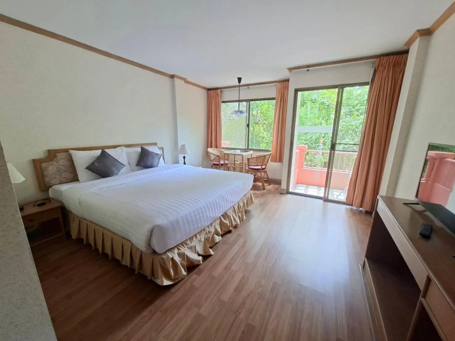 Bed in Takiab Beach Resort