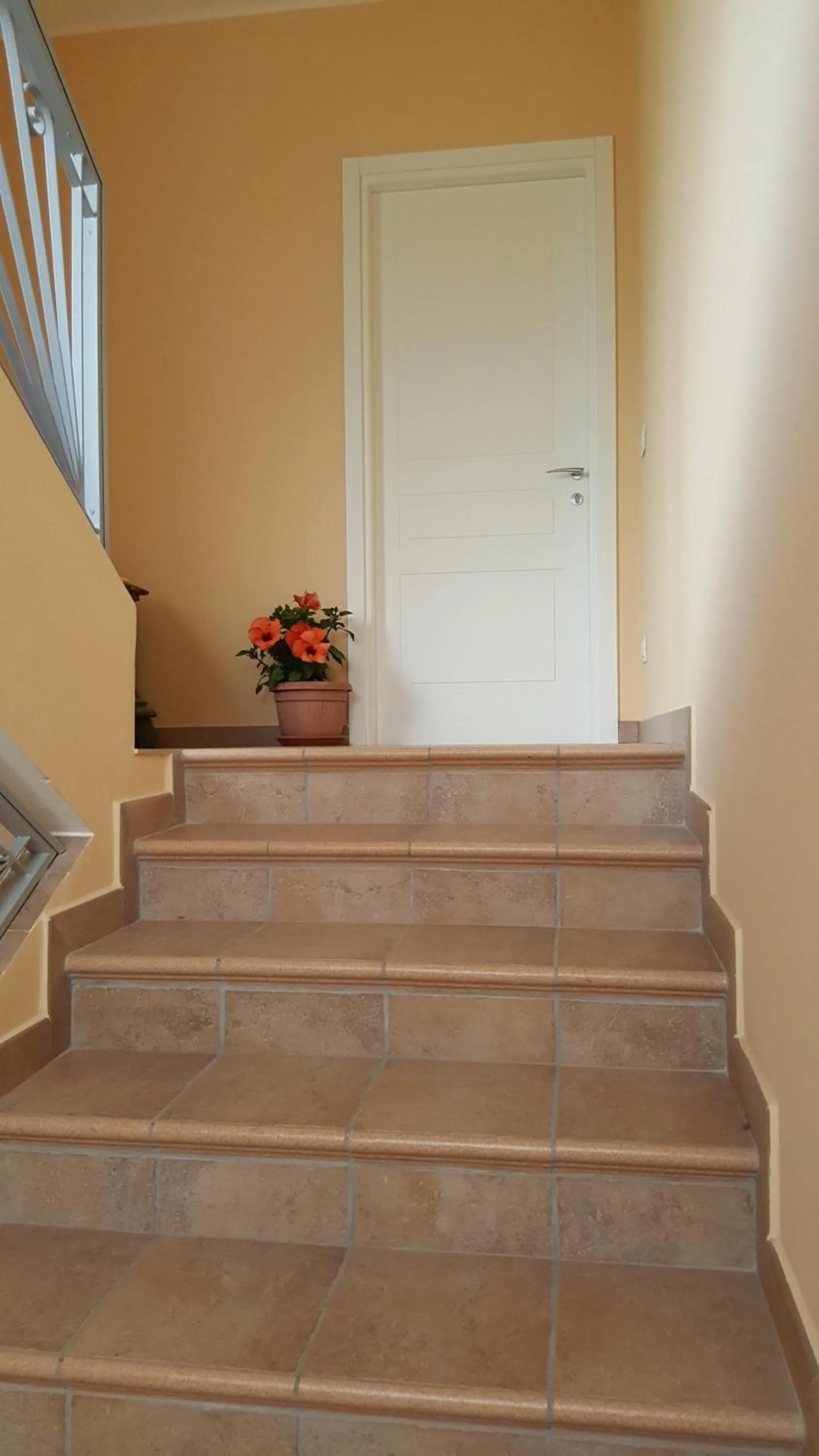 Facade/entrance in La Rosa Tra I Laghi B&B