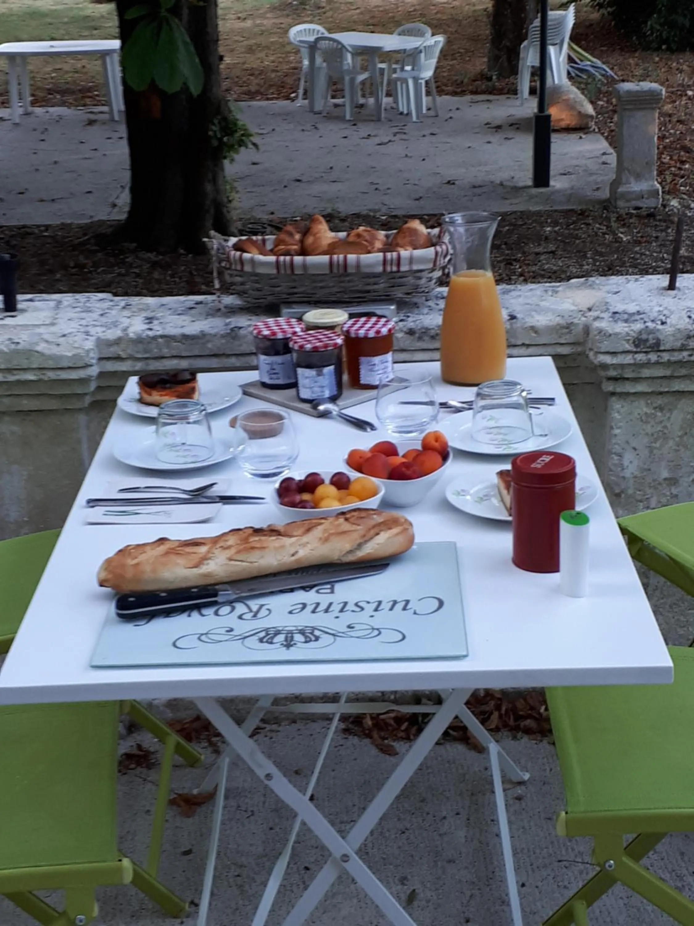 Continental breakfast in Villa SAINT-PRIVAT