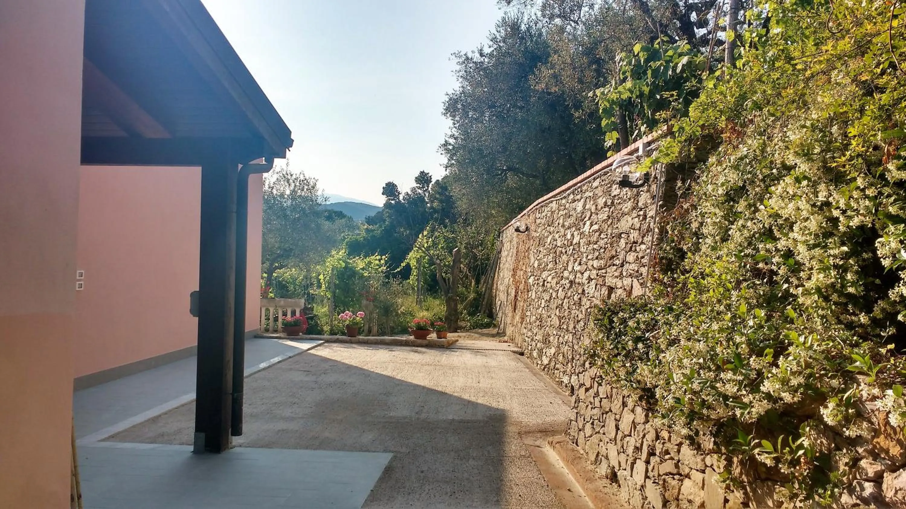 Property building in La vie est belle