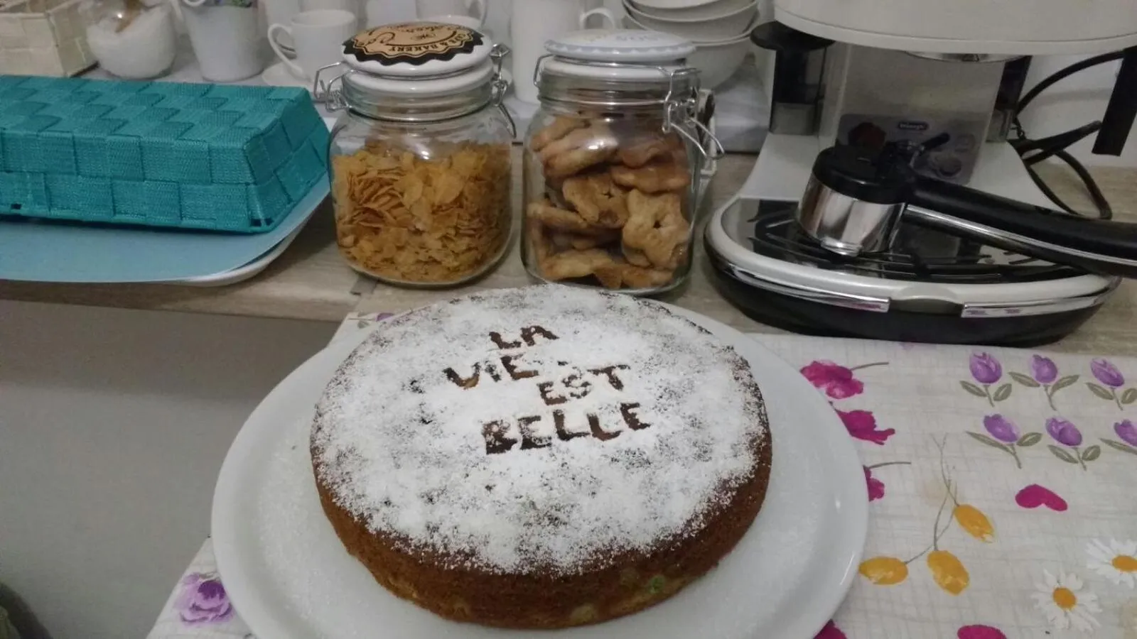 Breakfast in La vie est belle