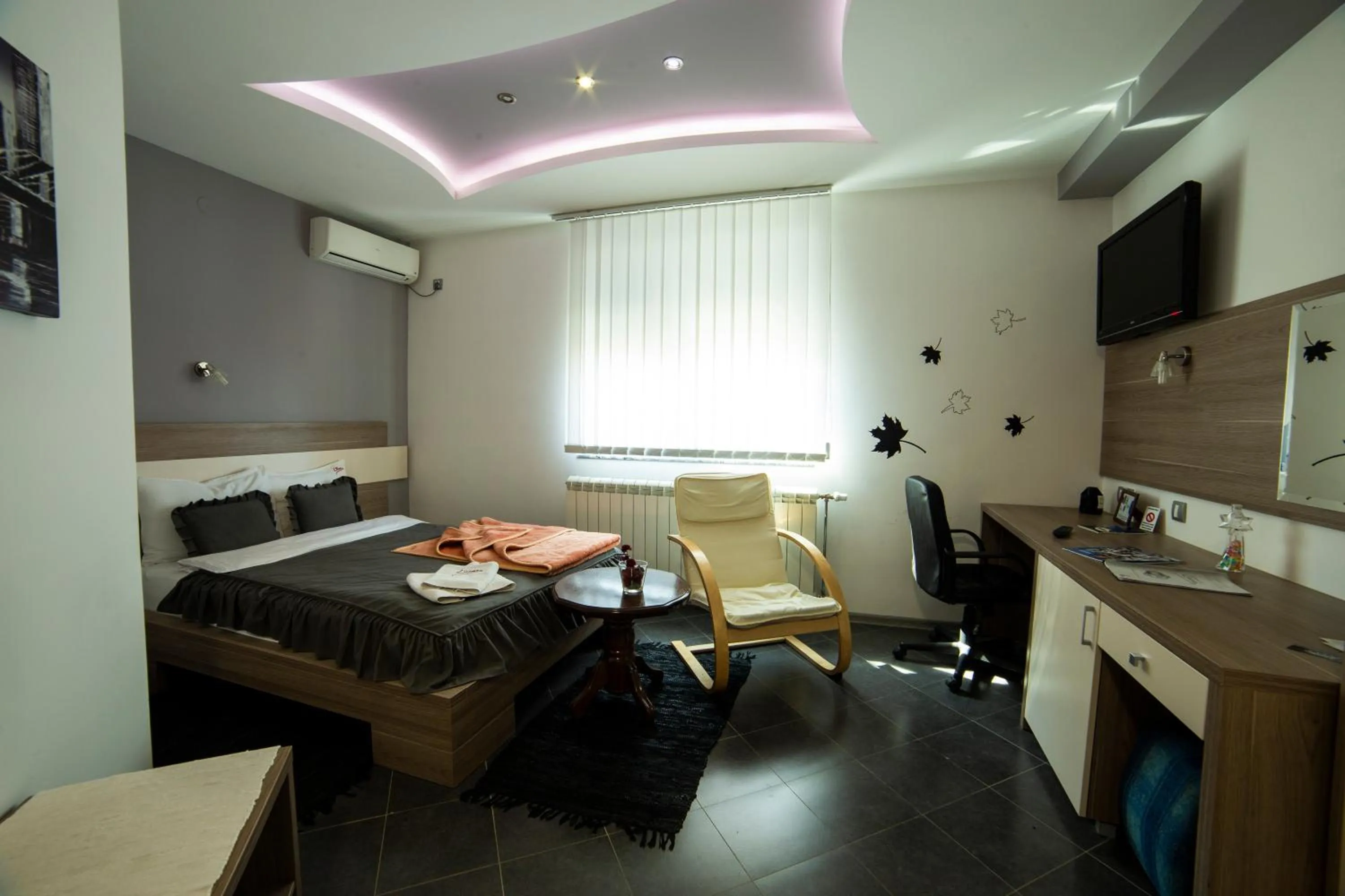 Photo of the whole room in Garni Hotel Lama