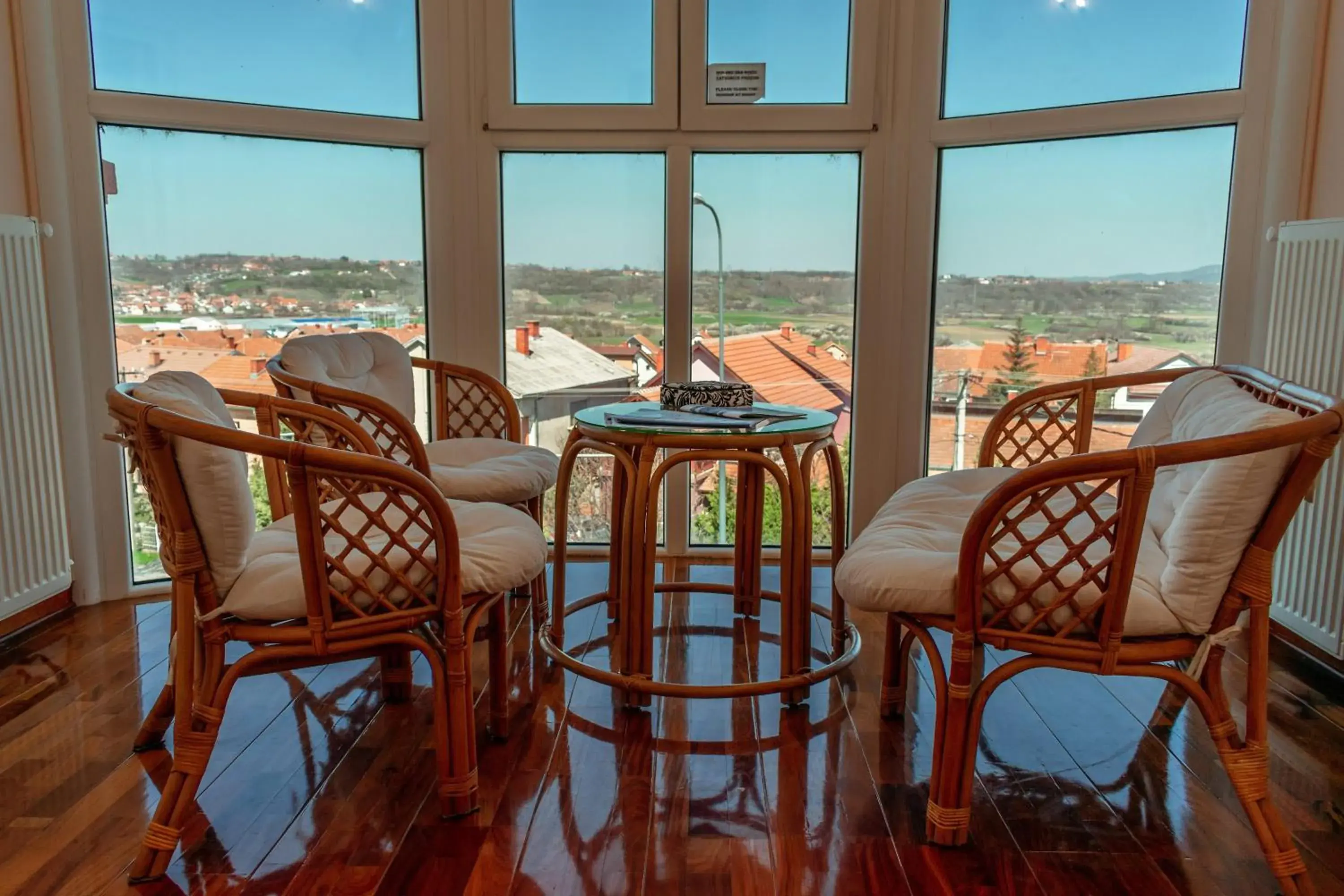 Family Suite with Balcony in Garni Hotel Lama Family Suite with Balcony in Garni Hotel Lama