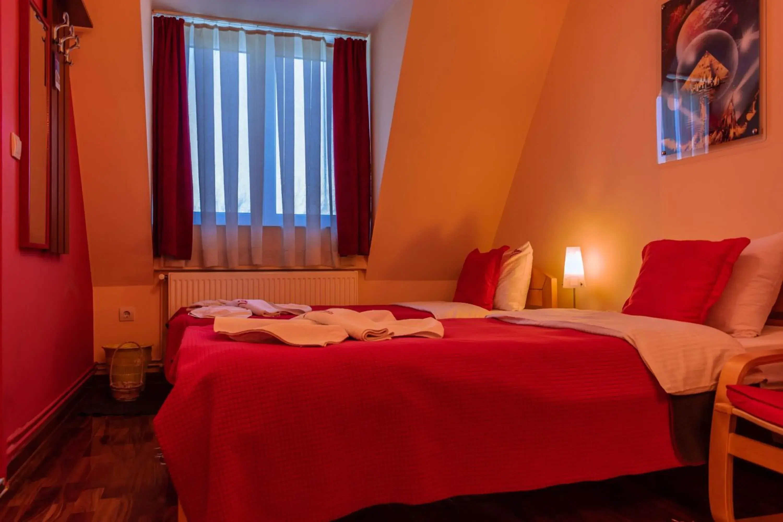 Twin Room in Garni Hotel Lama Twin Room in Garni Hotel Lama