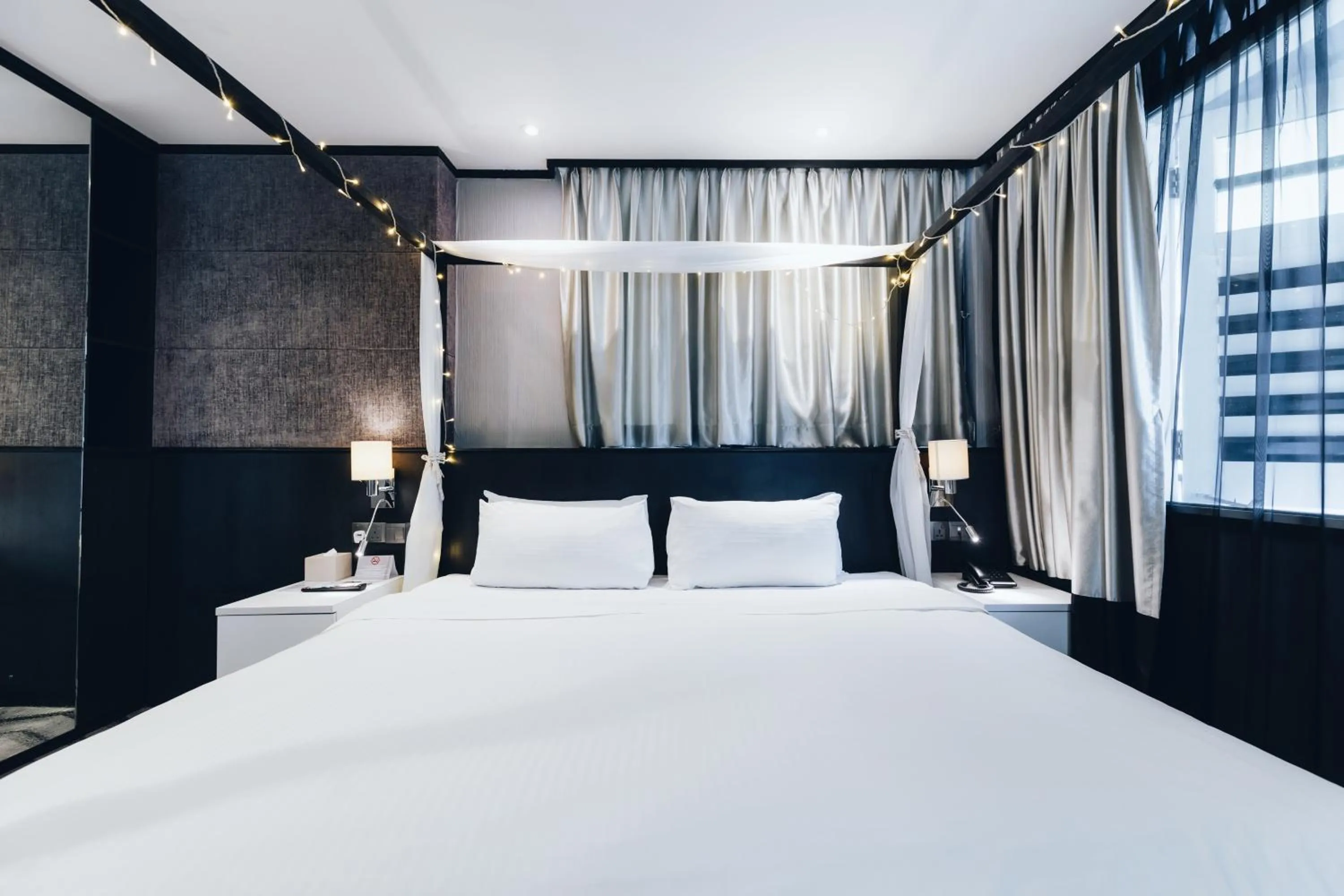 Bedroom, Bed in Hotel NuVe Urbane