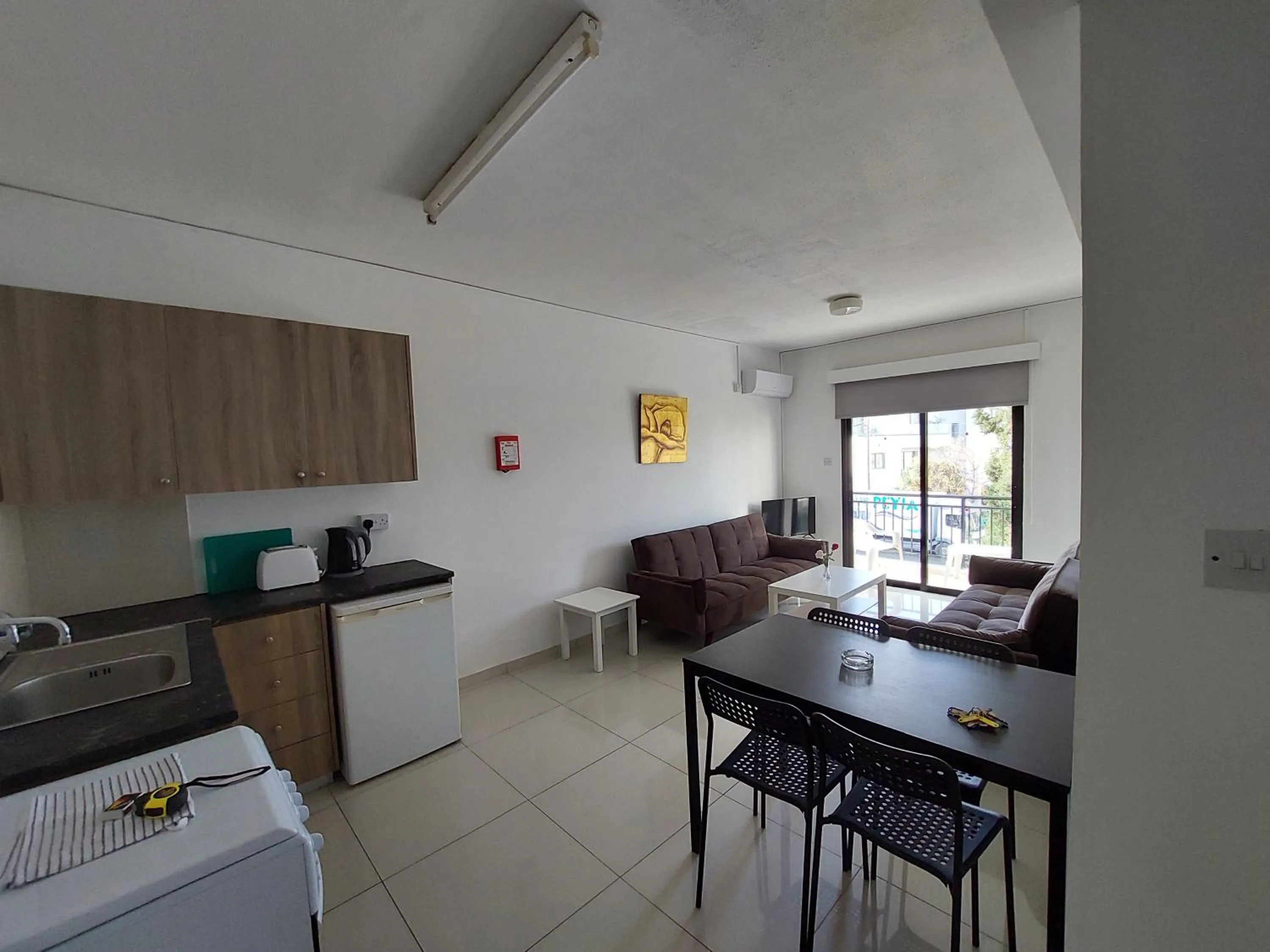 Hilltop Gardens Hotel Apartments