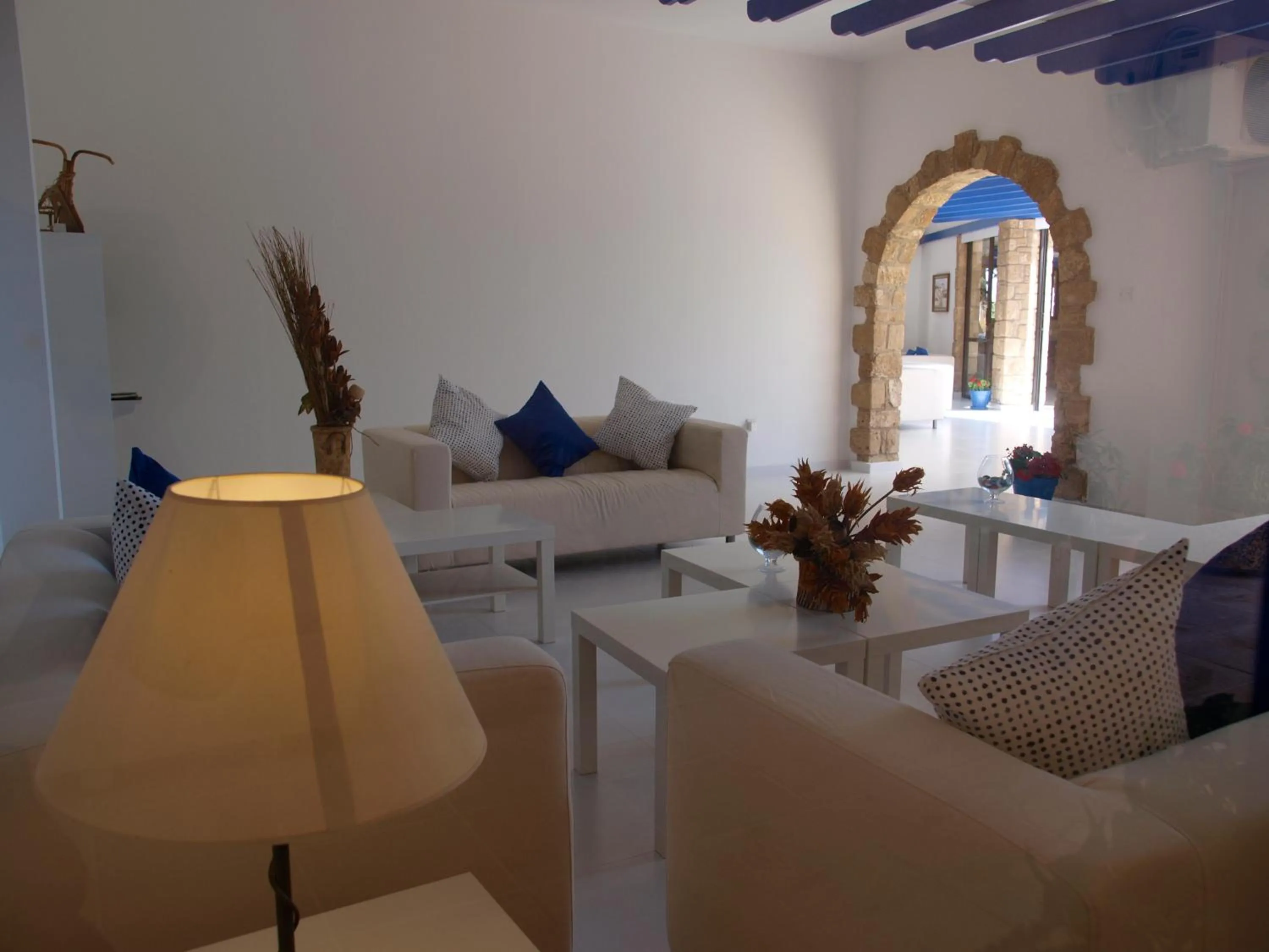 Lounge or bar in Hilltop Gardens Hotel Apartments