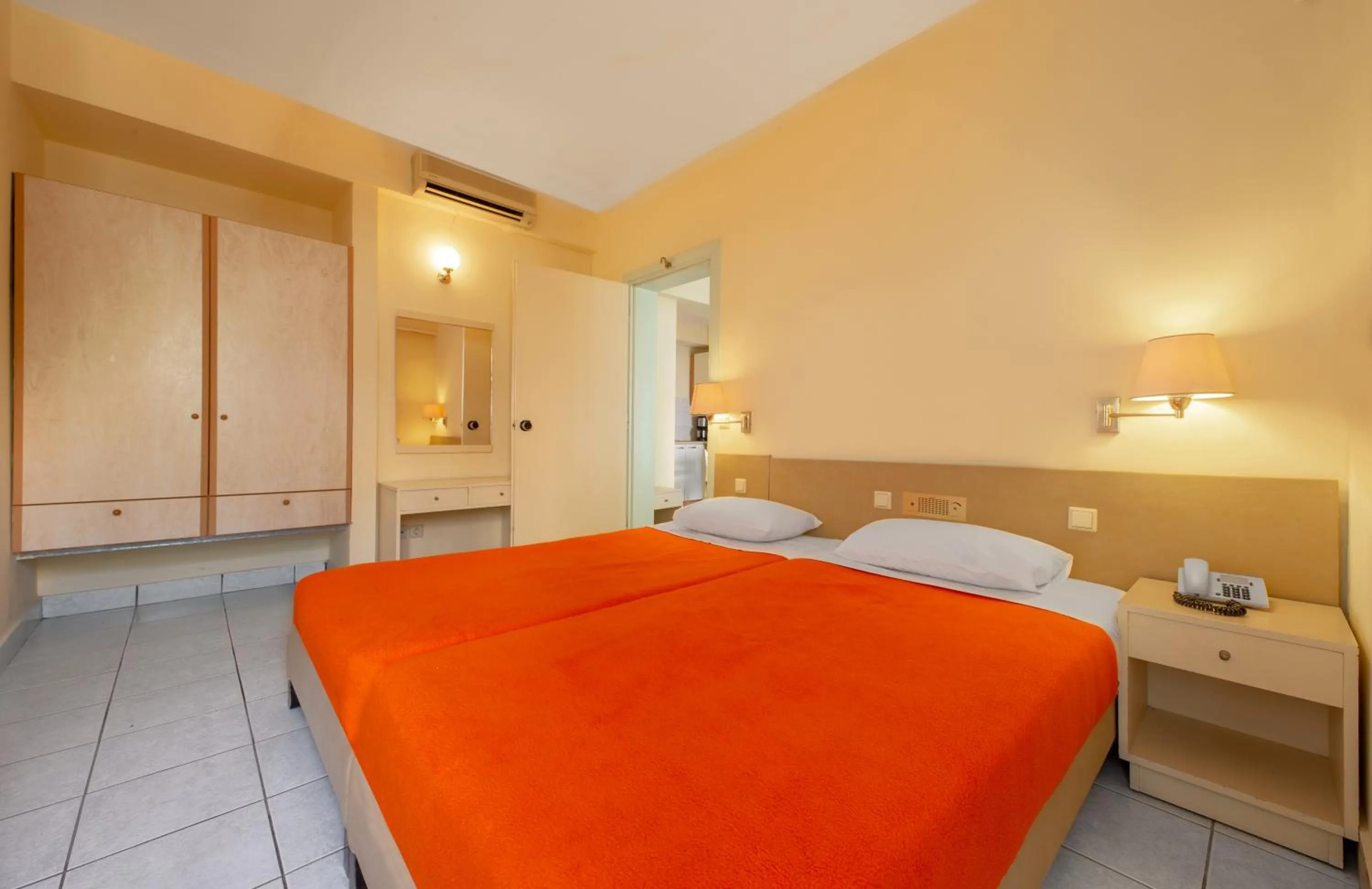 Bedroom, Bed in Pavlos Hotel