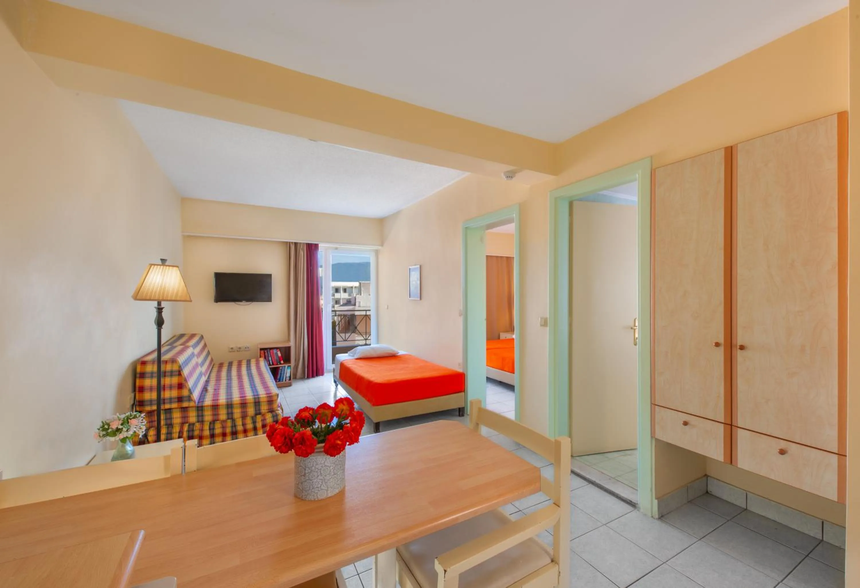 TV and multimedia in Pavlos Hotel