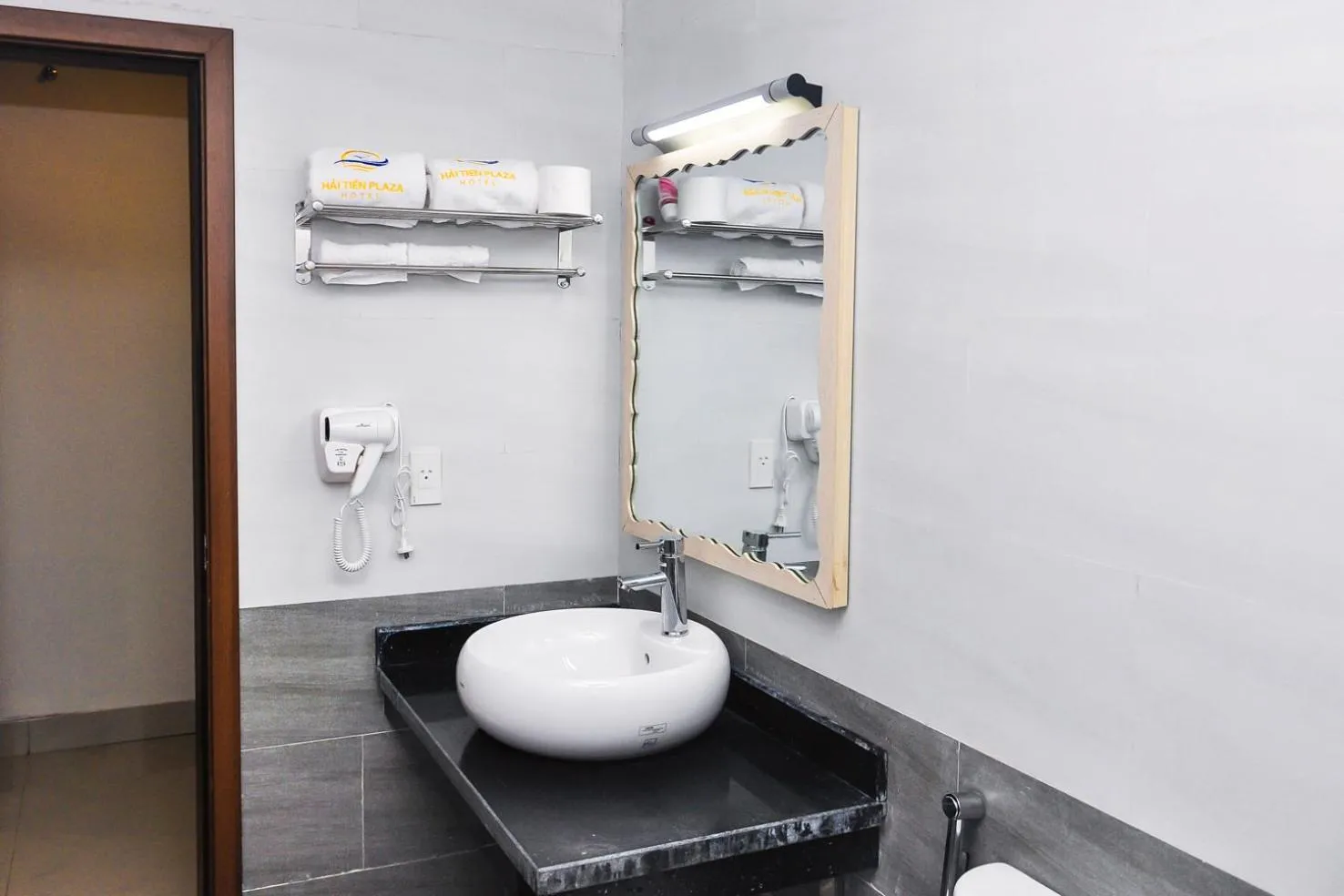 Hai Tien Plaza Hotel