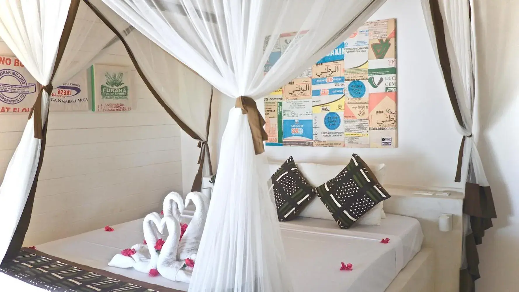 Bed in The Loop Beach Resort Bed in The Loop Beach Resort