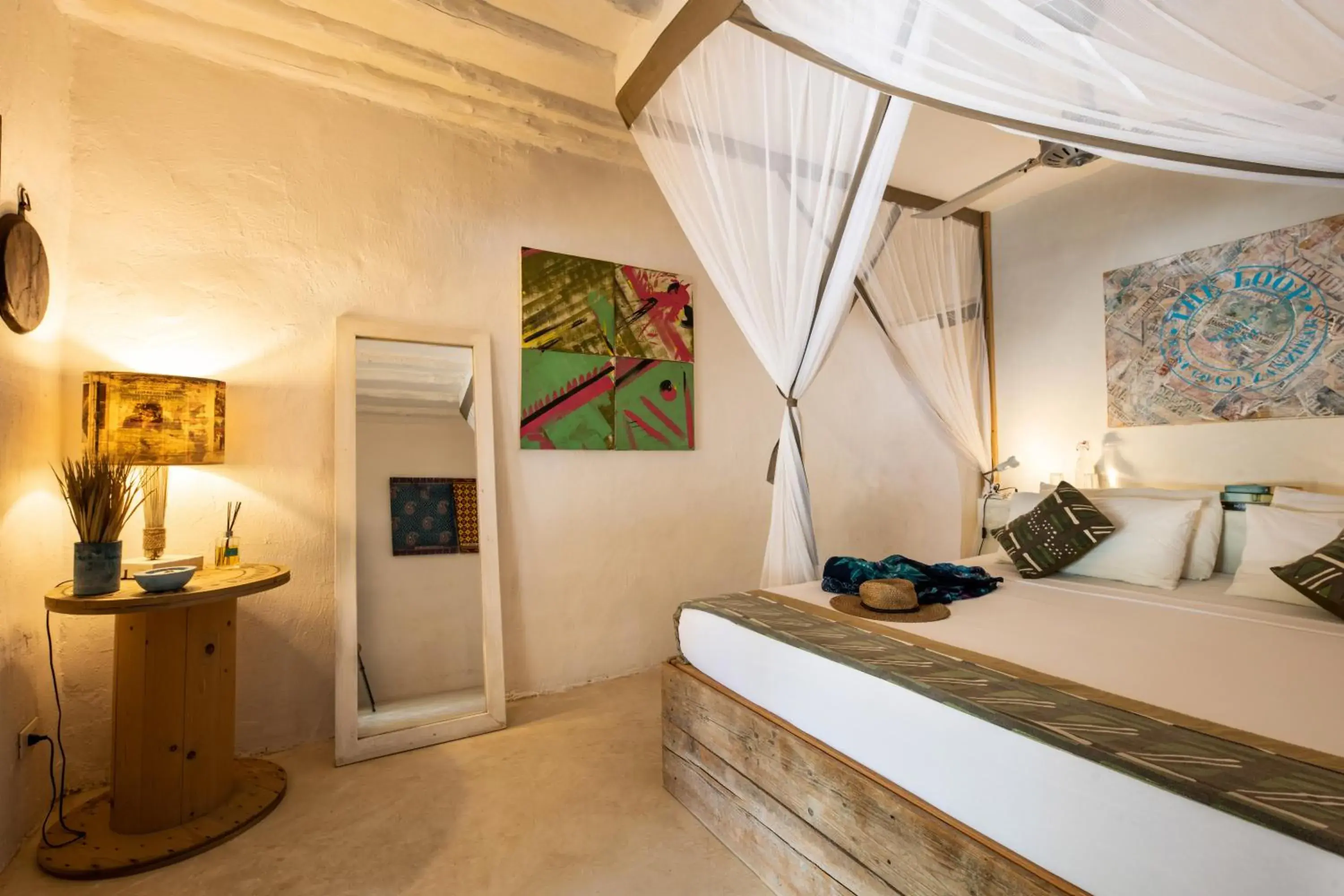 Bed in The Loop Beach Resort Bed in The Loop Beach Resort