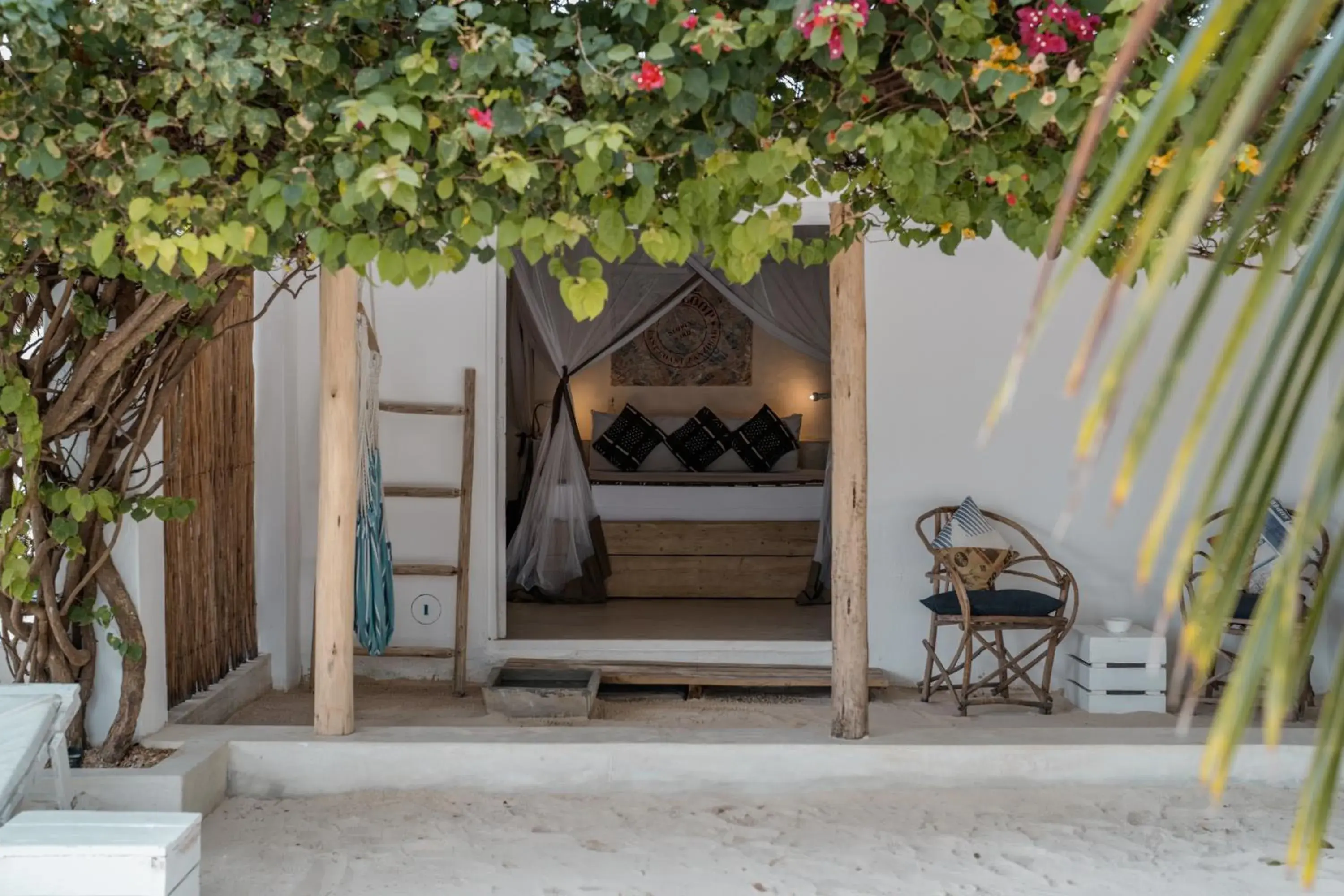 Facade/entrance in The Loop Beach Resort Facade/entrance in The Loop Beach Resort