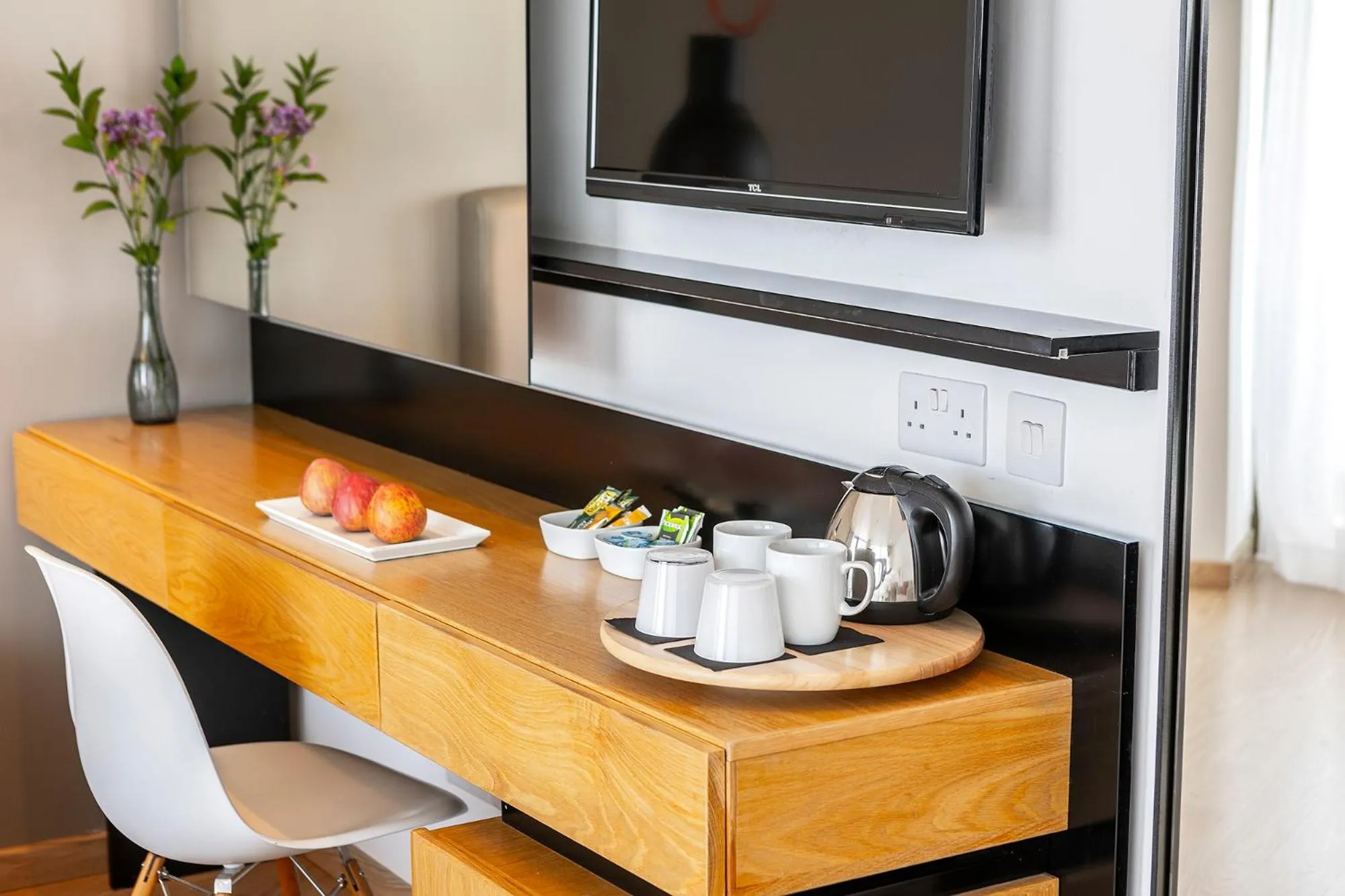 TV and multimedia in Crystal Springs Beach Hotel