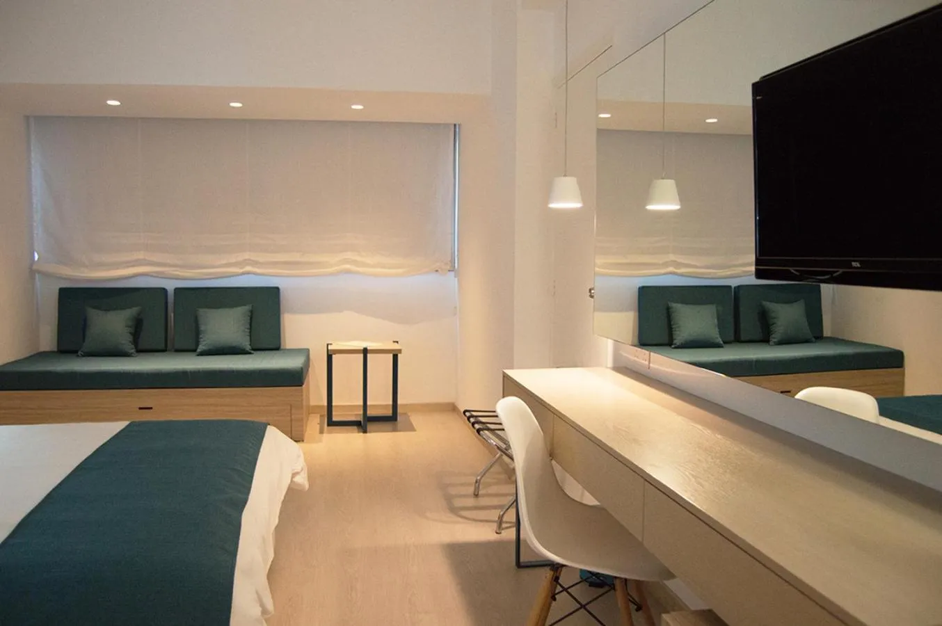 Bed in Crystal Springs Beach Hotel