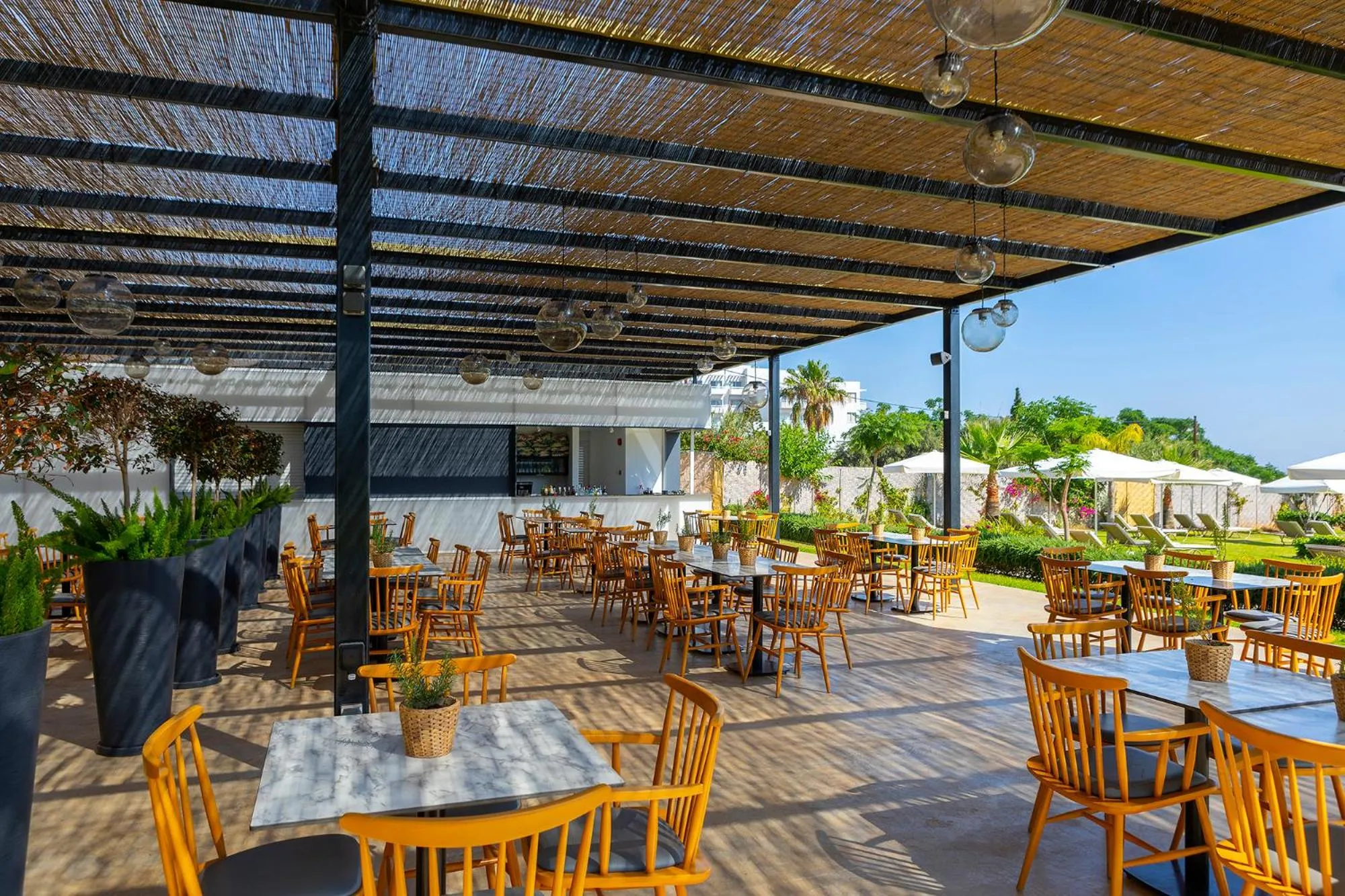 Restaurant/places to eat in Crystal Springs Beach Hotel