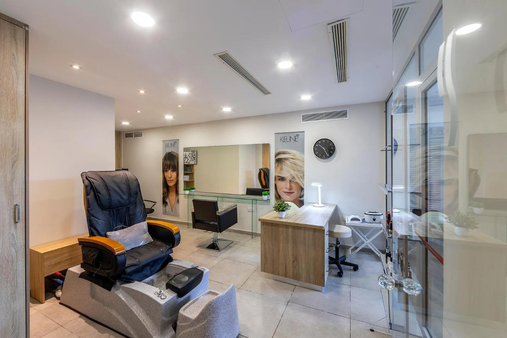 hair dryier in Crystal Springs Beach Hotel