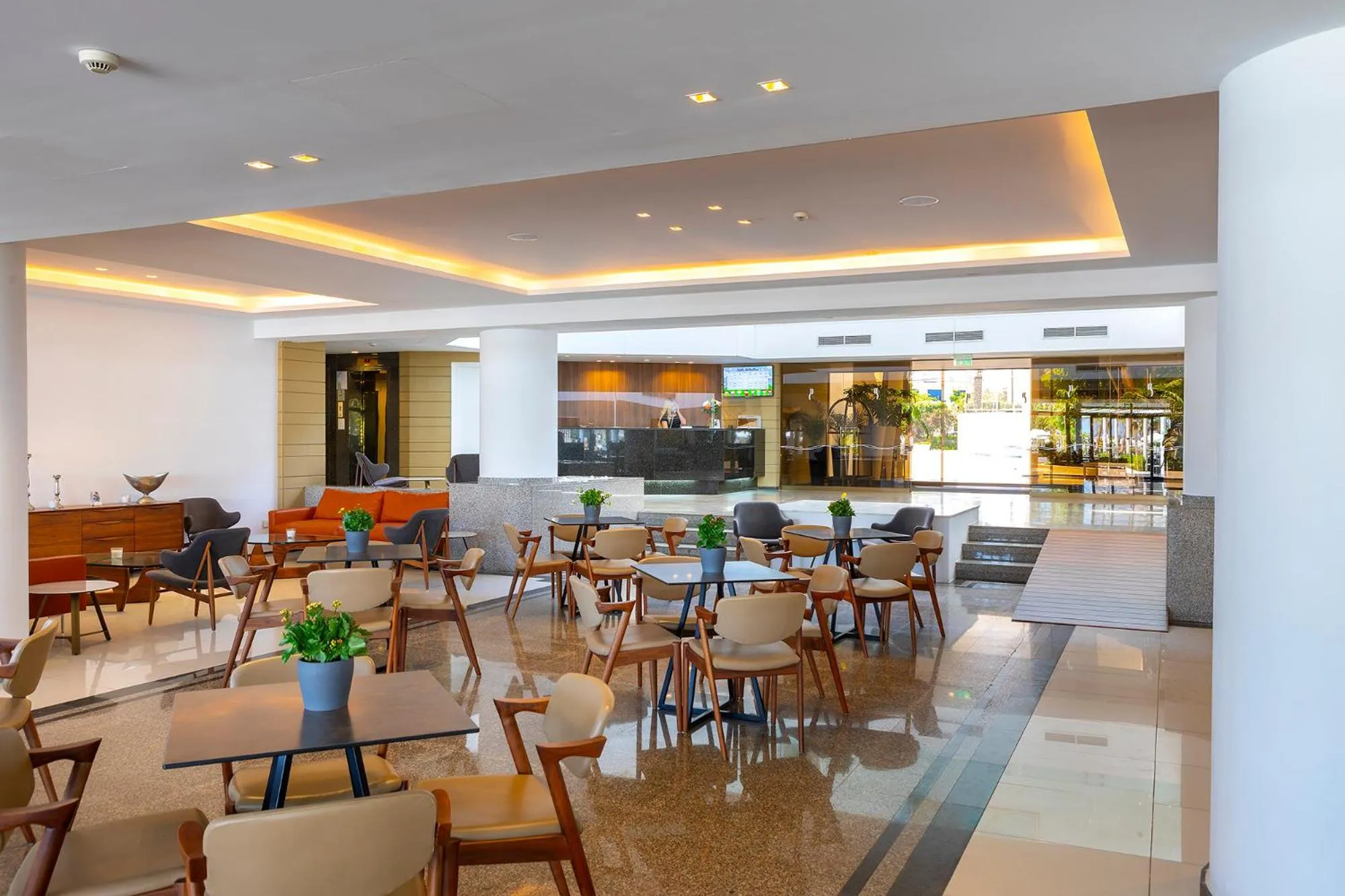 Lobby or reception in Crystal Springs Beach Hotel