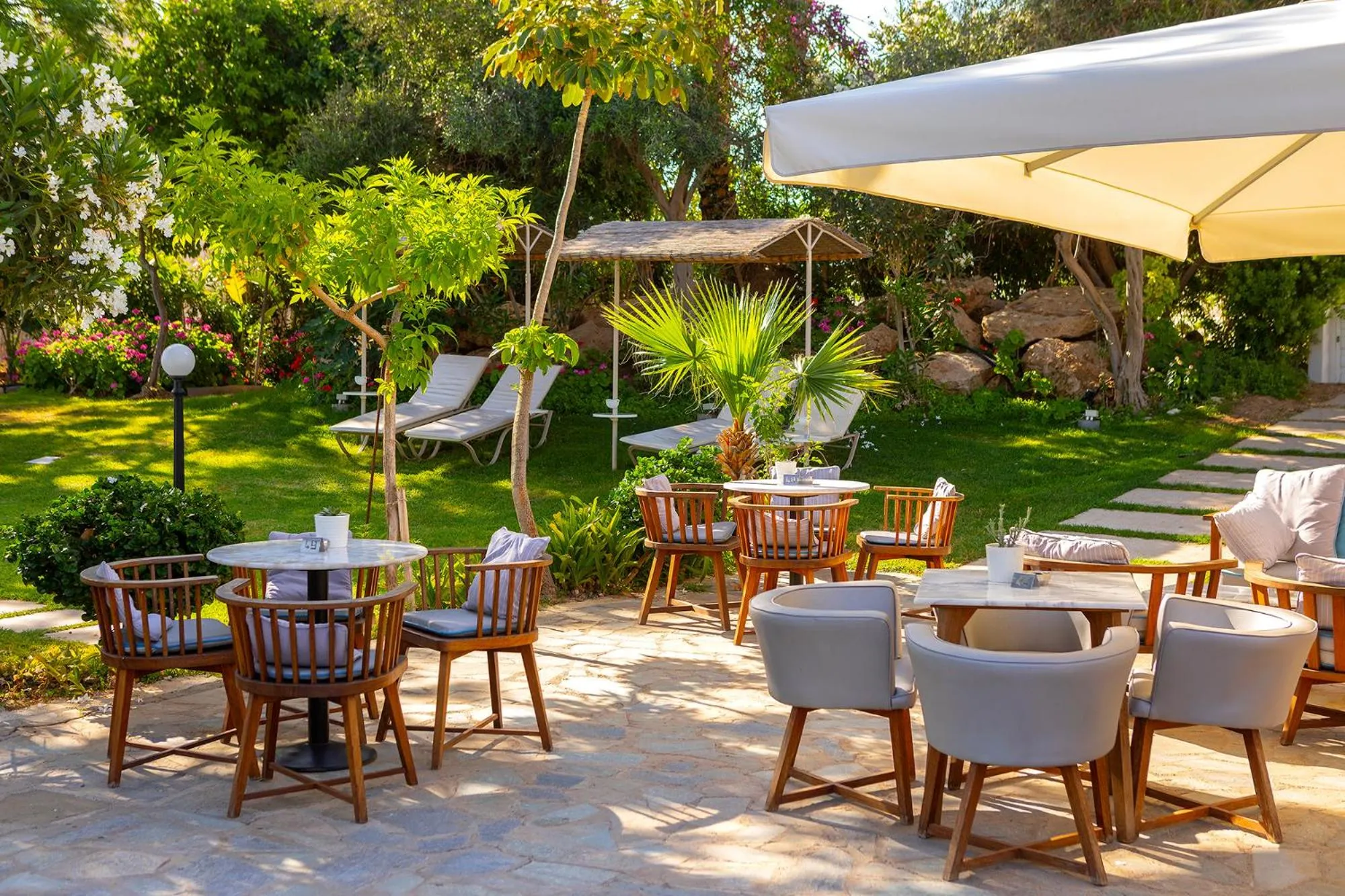 Restaurant/places to eat in Crystal Springs Beach Hotel