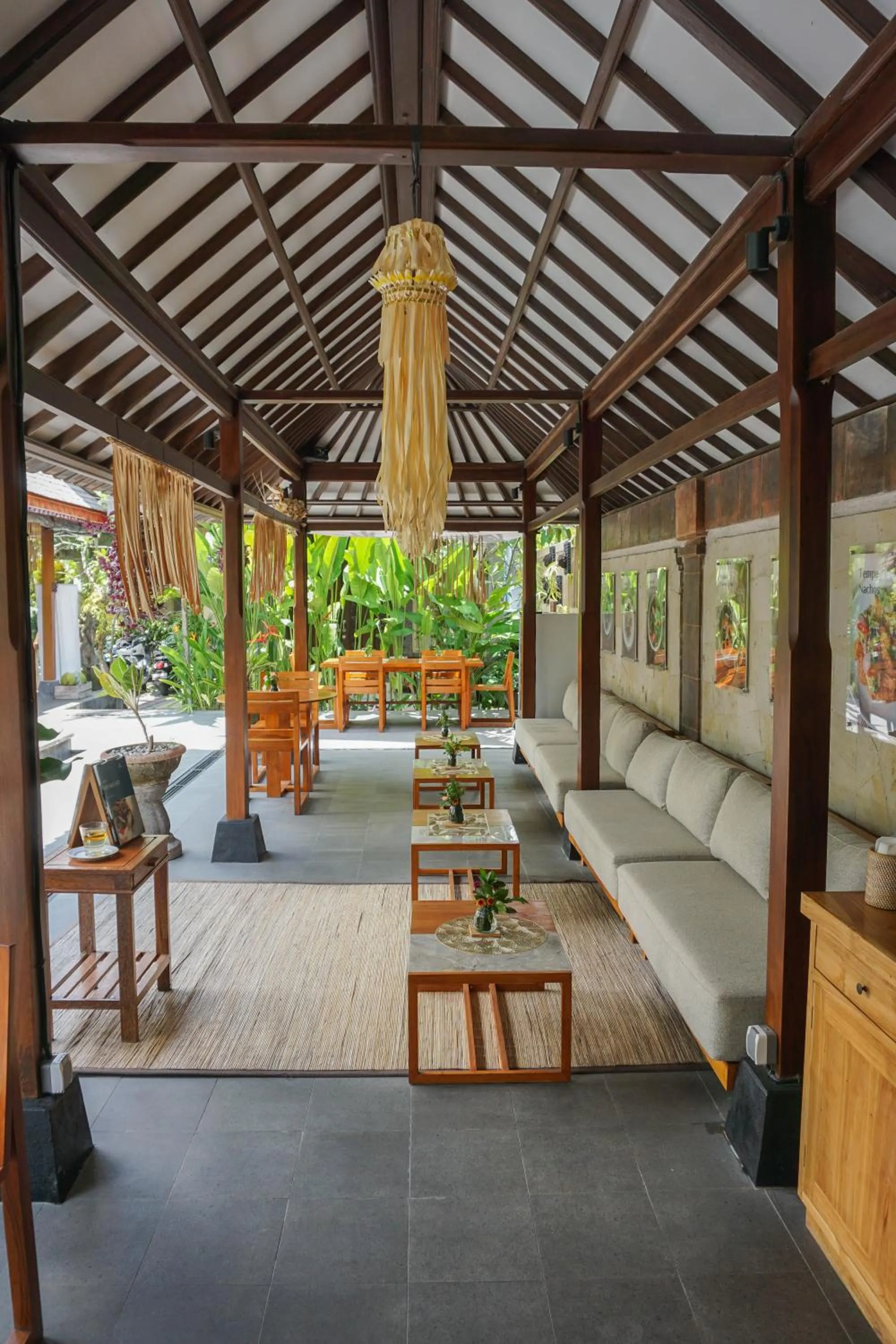 Restaurant/places to eat in Ubud Aura Retreat