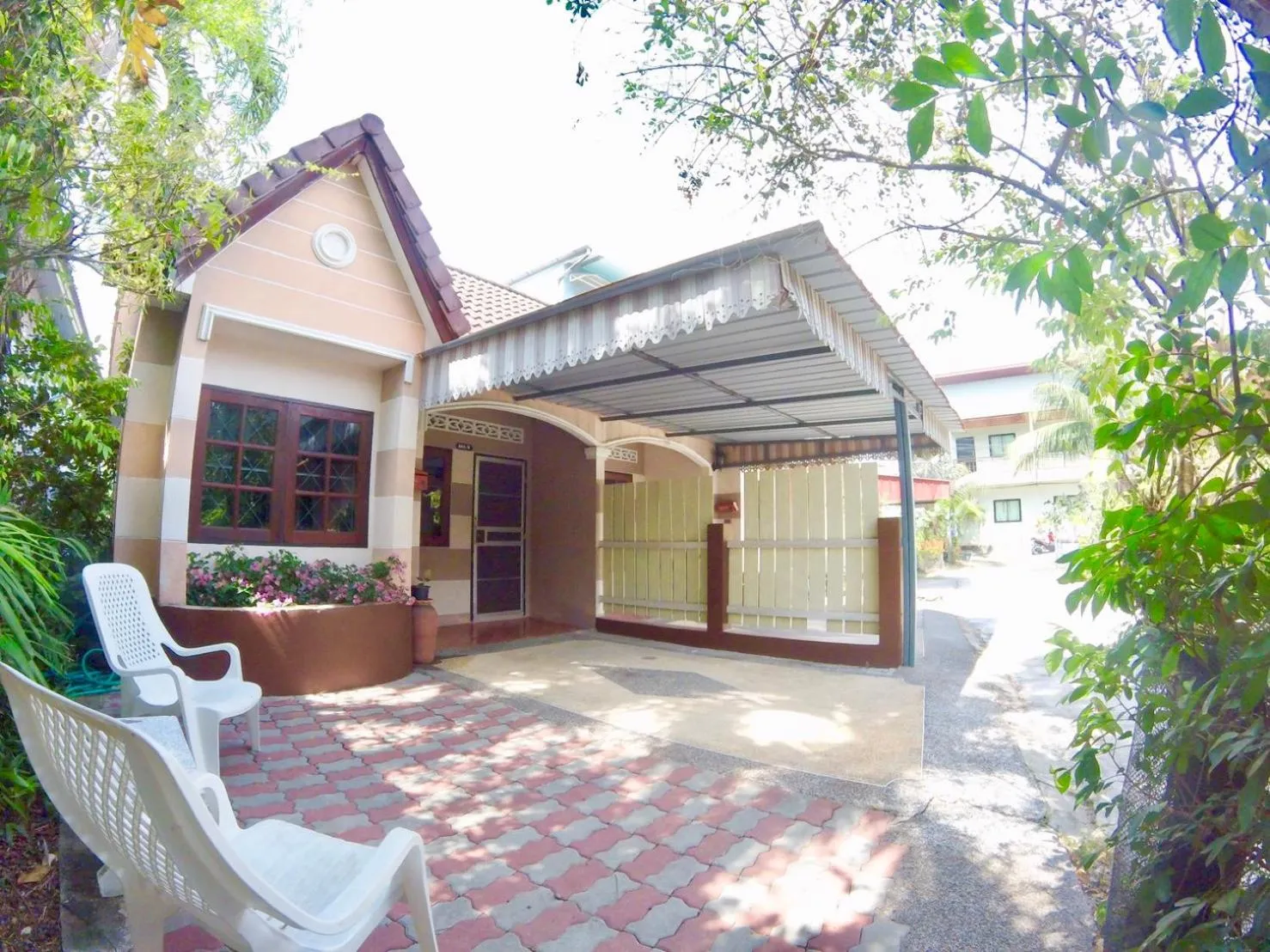 Property building in Village House PM 12