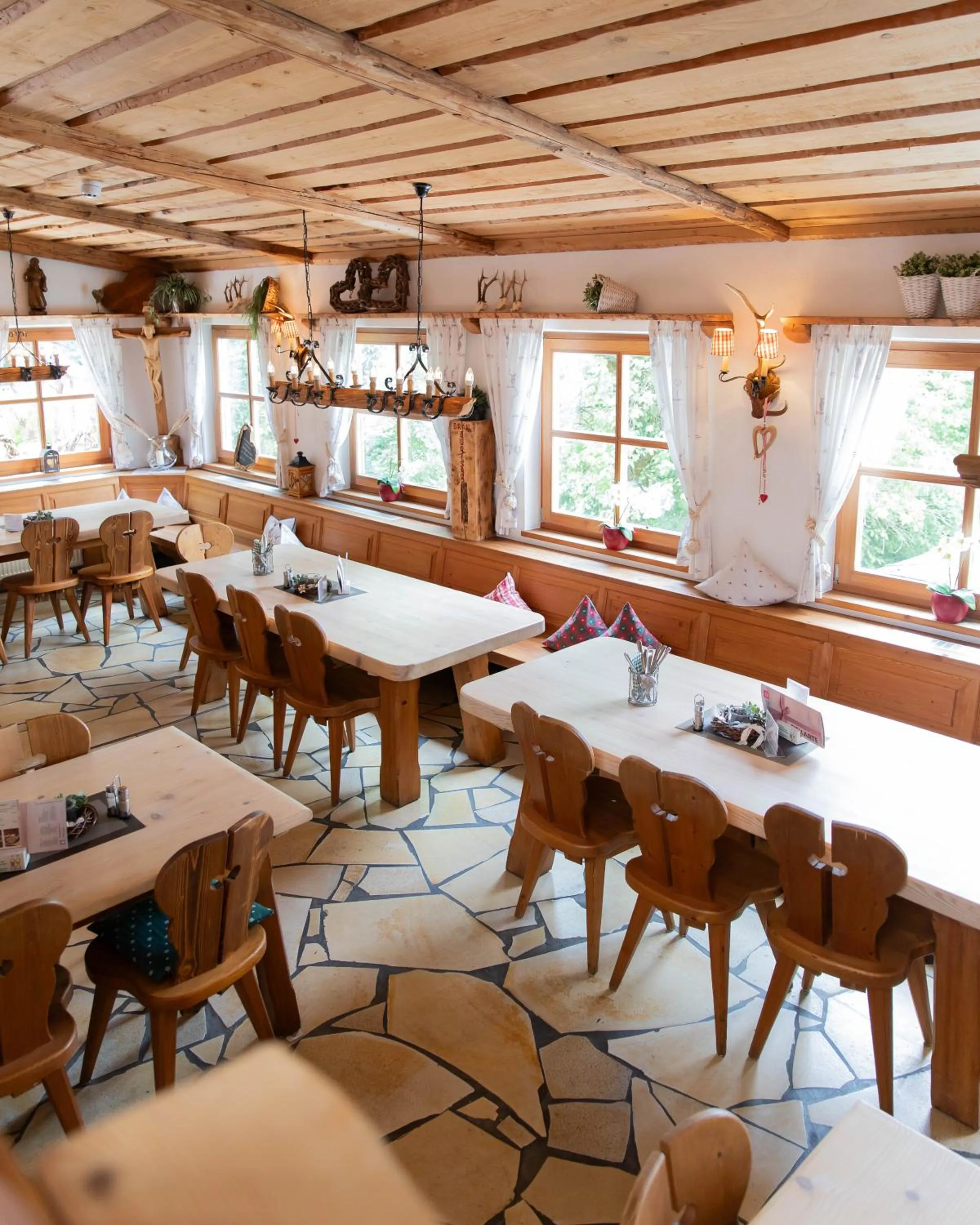 Restaurant/places to eat in Hotel zur Isar