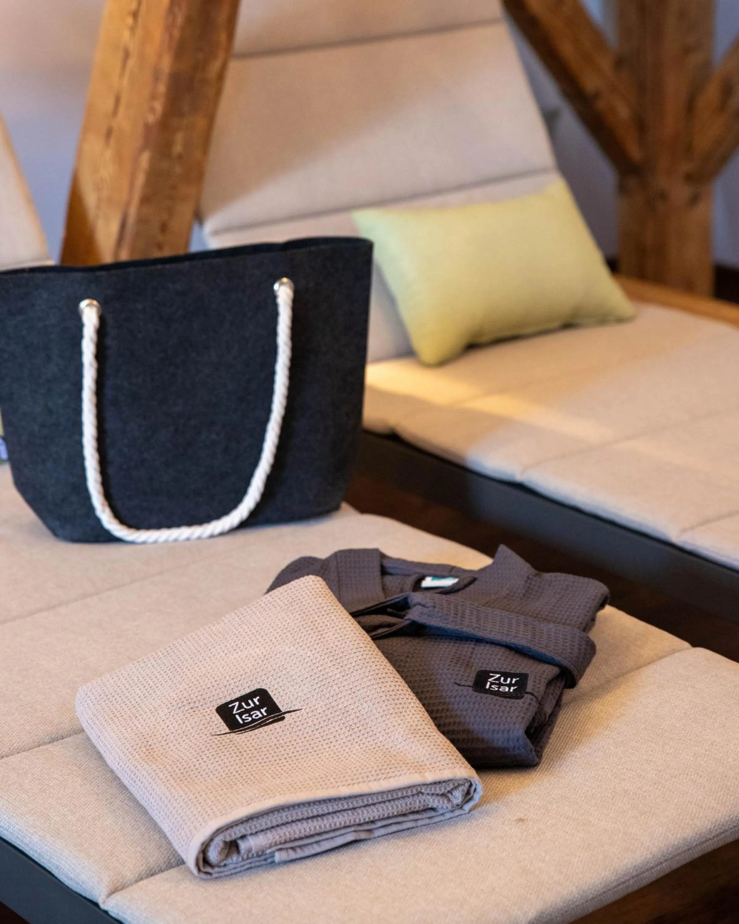 Spa and wellness centre/facilities, Bed in Hotel zur Isar