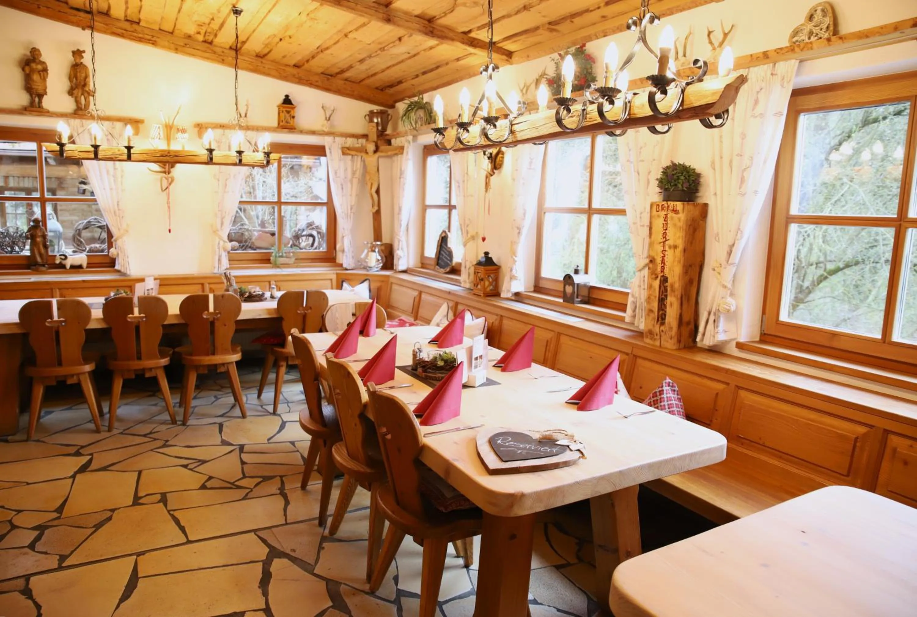Restaurant/places to eat in Hotel zur Isar