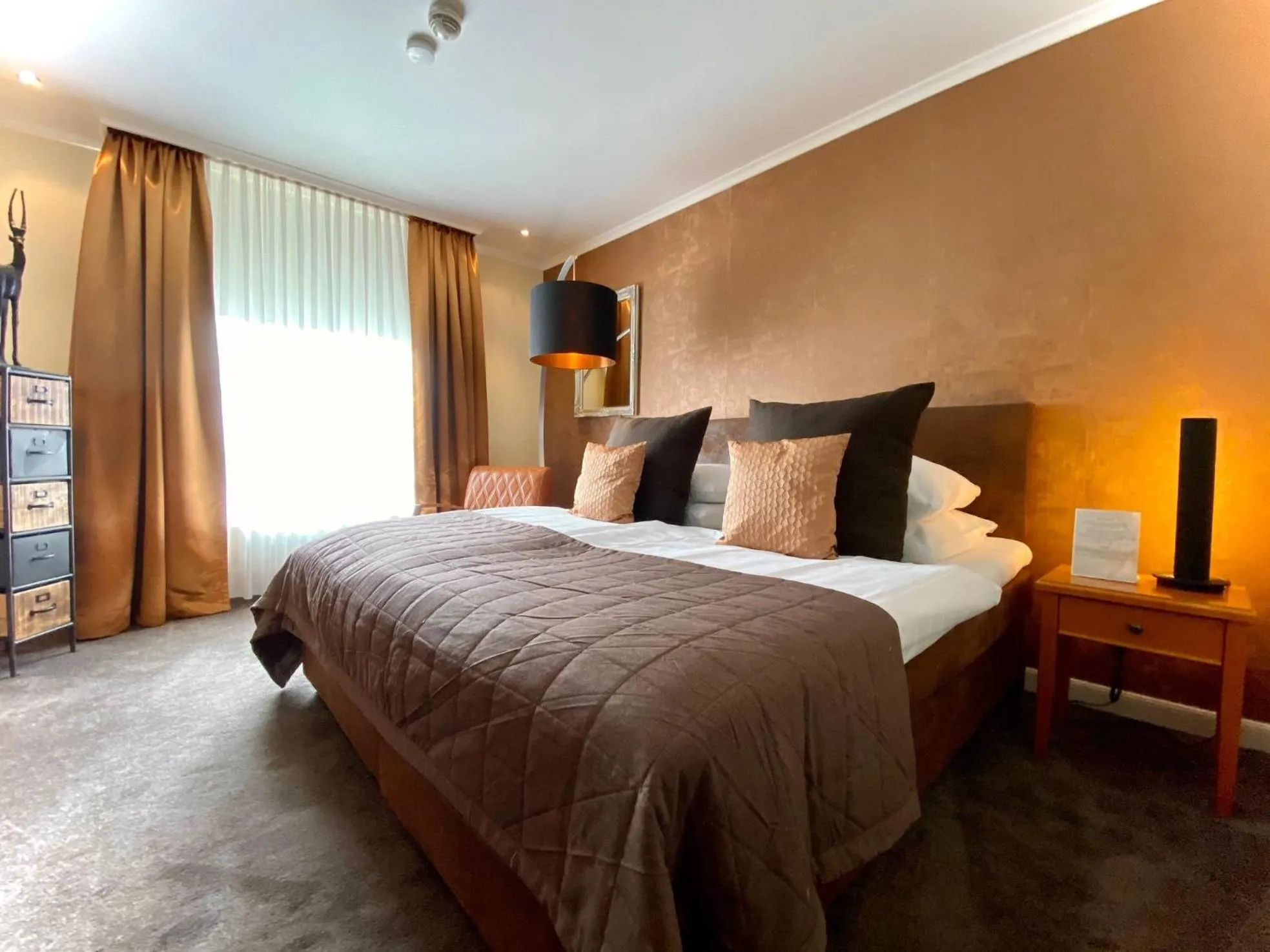 Property building, Bed in Parkhotel Bielefeld