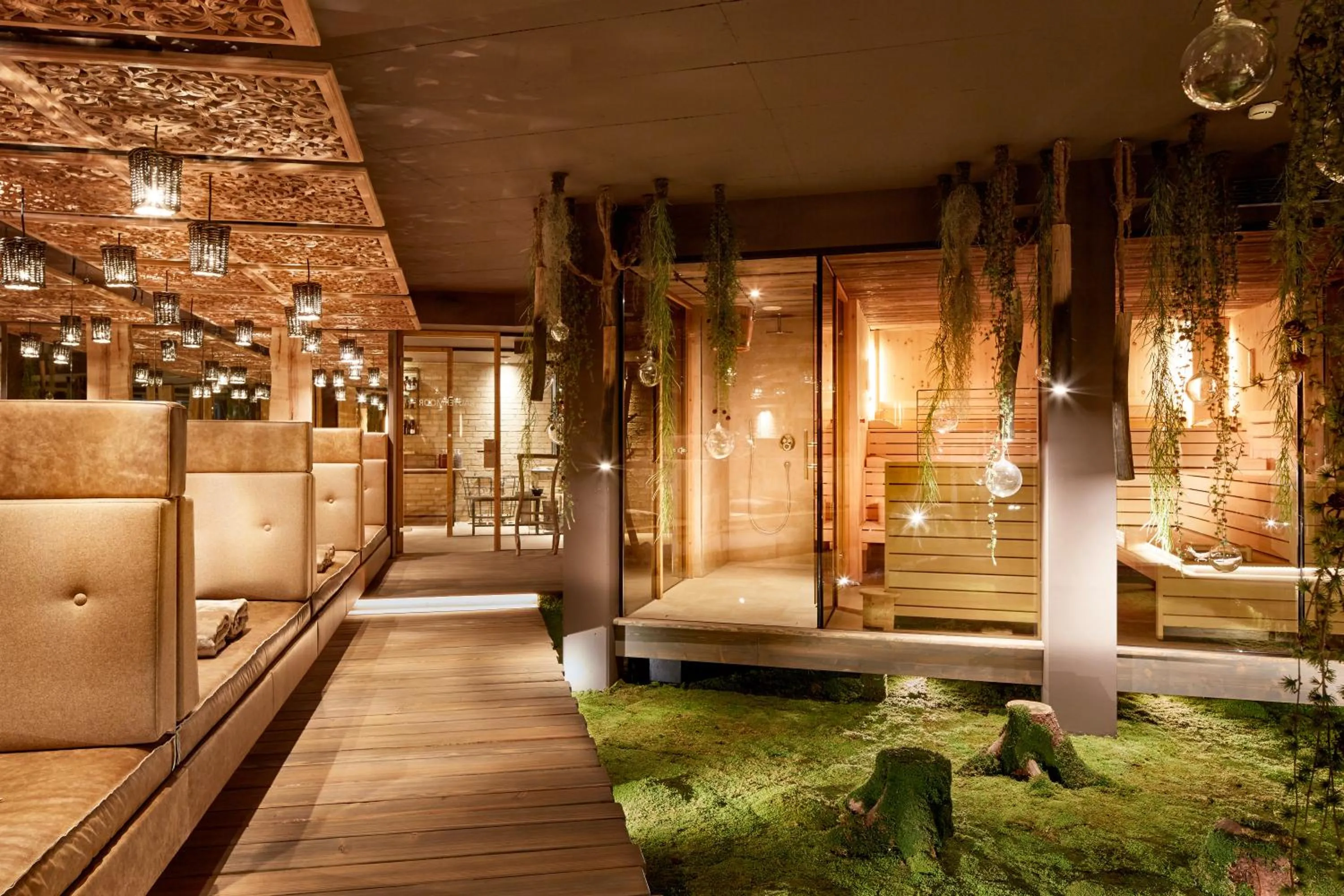 Lounge or bar, Bed in Lifestyle Hotel eder