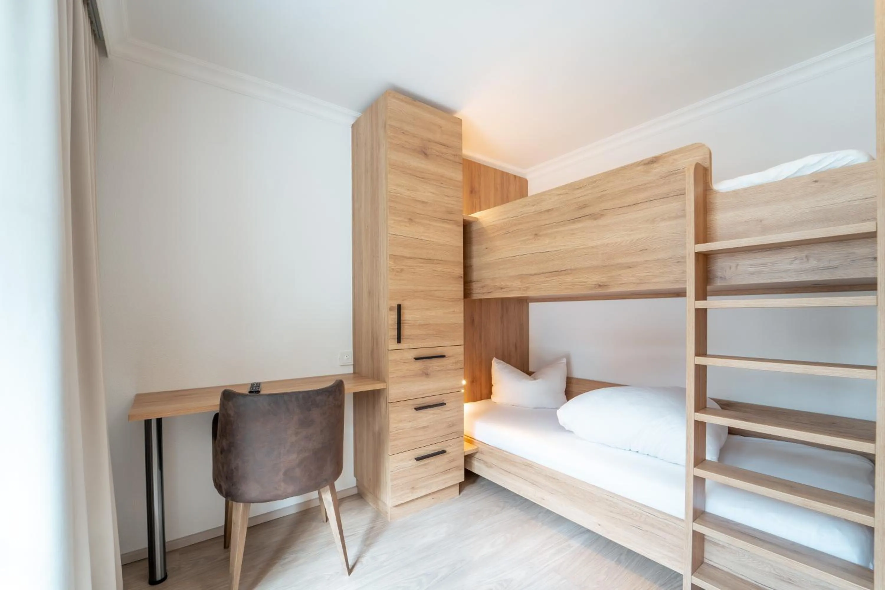 children, Bed in Familotel Kindl