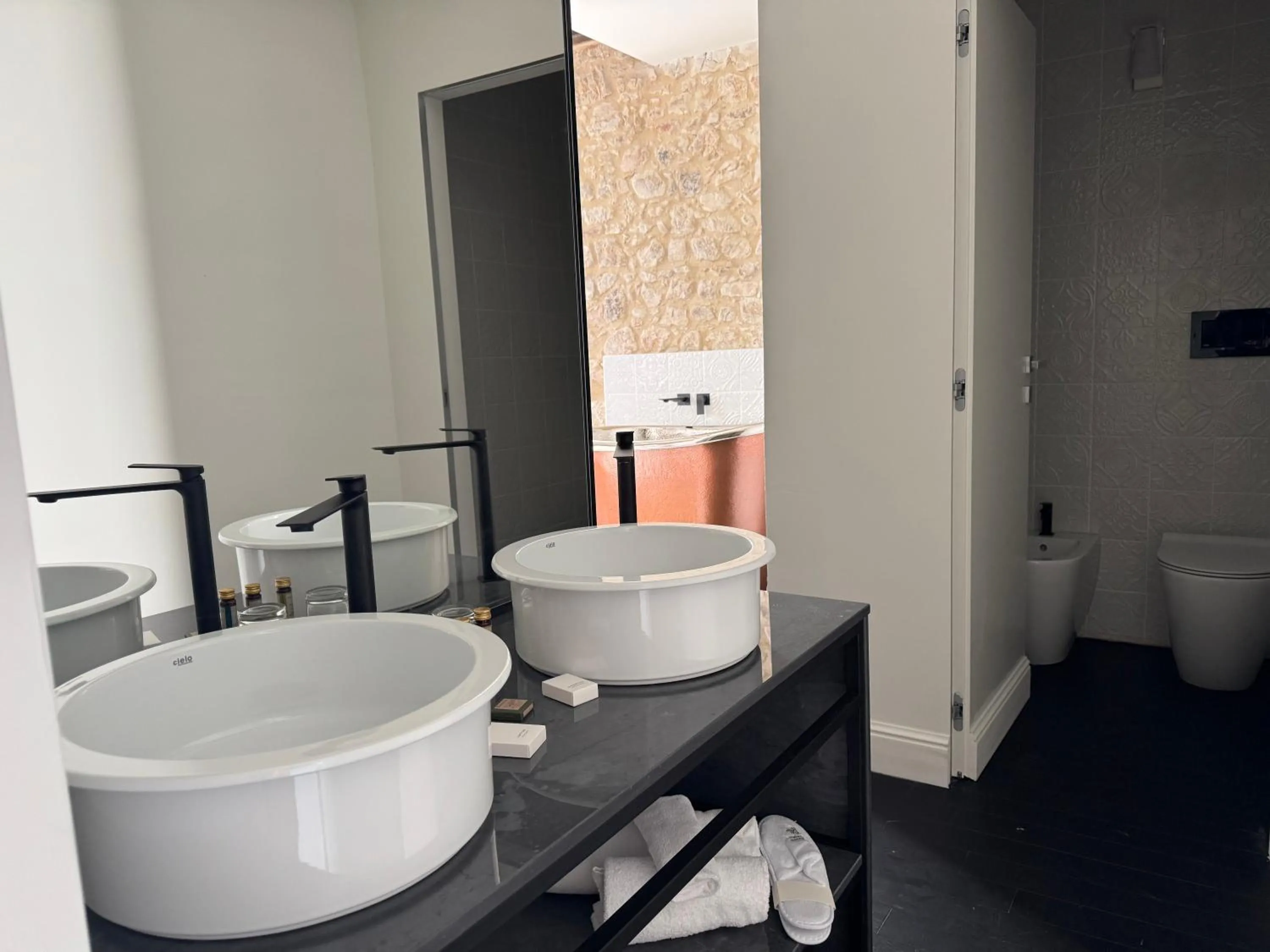 Bathroom in Palazzo Franceschini