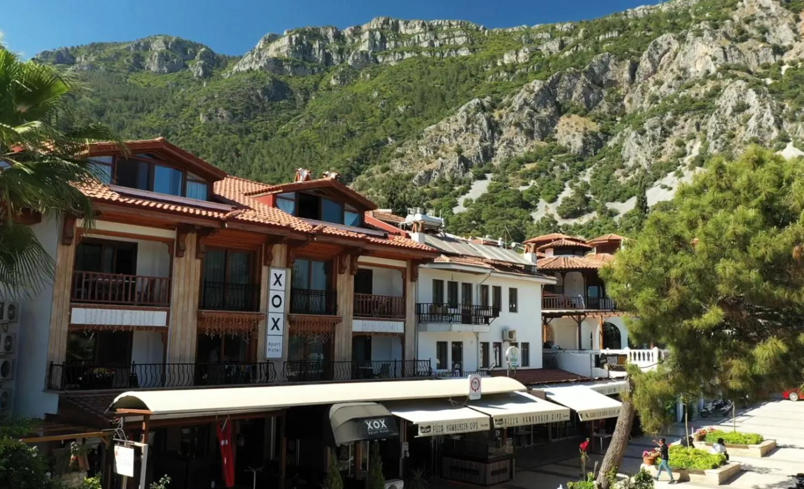 Property building in XOX Apart Hotel