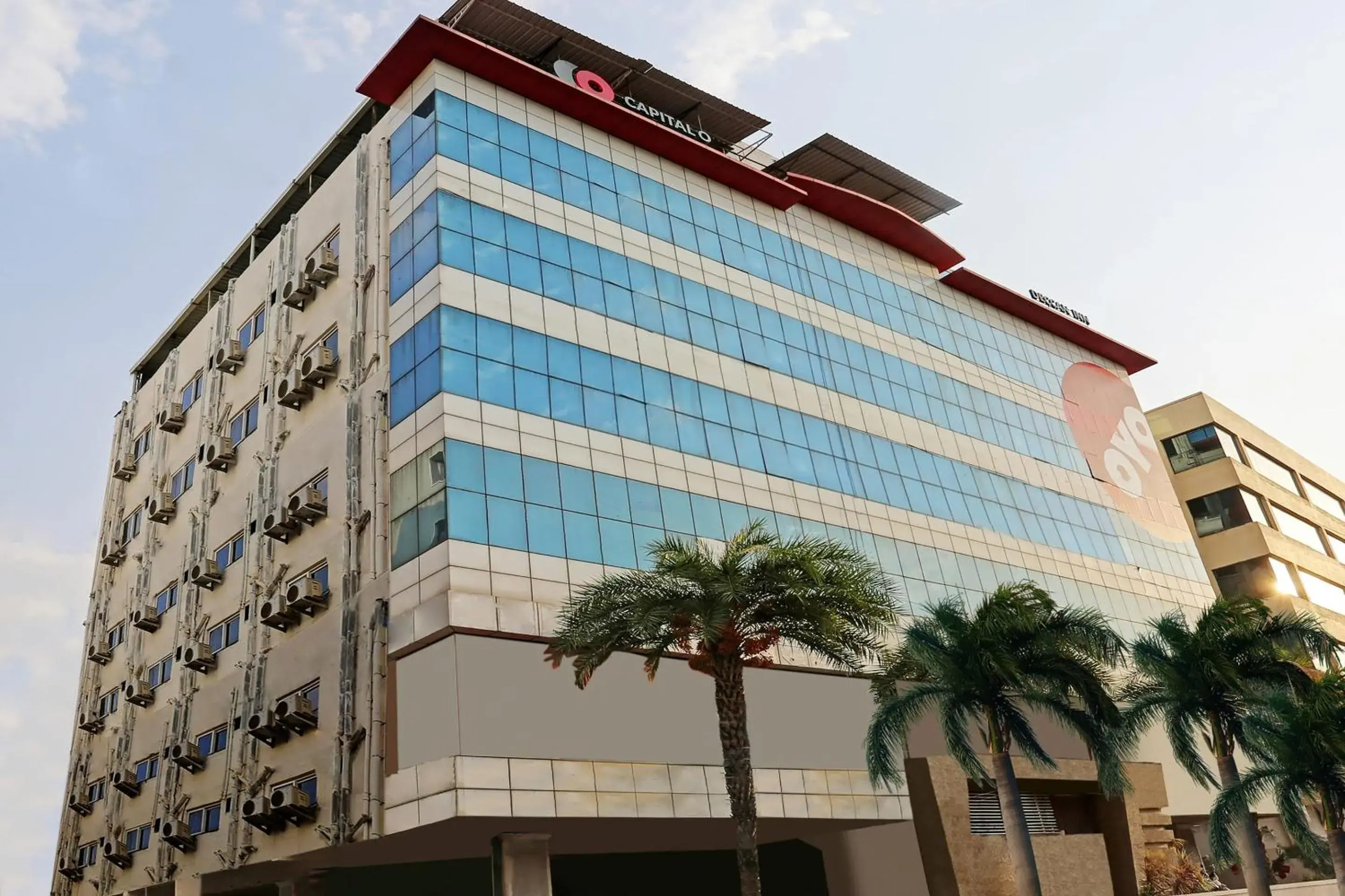 Facade/entrance in Townhouse Halcyon Deccan Inn Near Shilparamam Facade/entrance in Townhouse Halcyon Deccan Inn Near Shilparamam