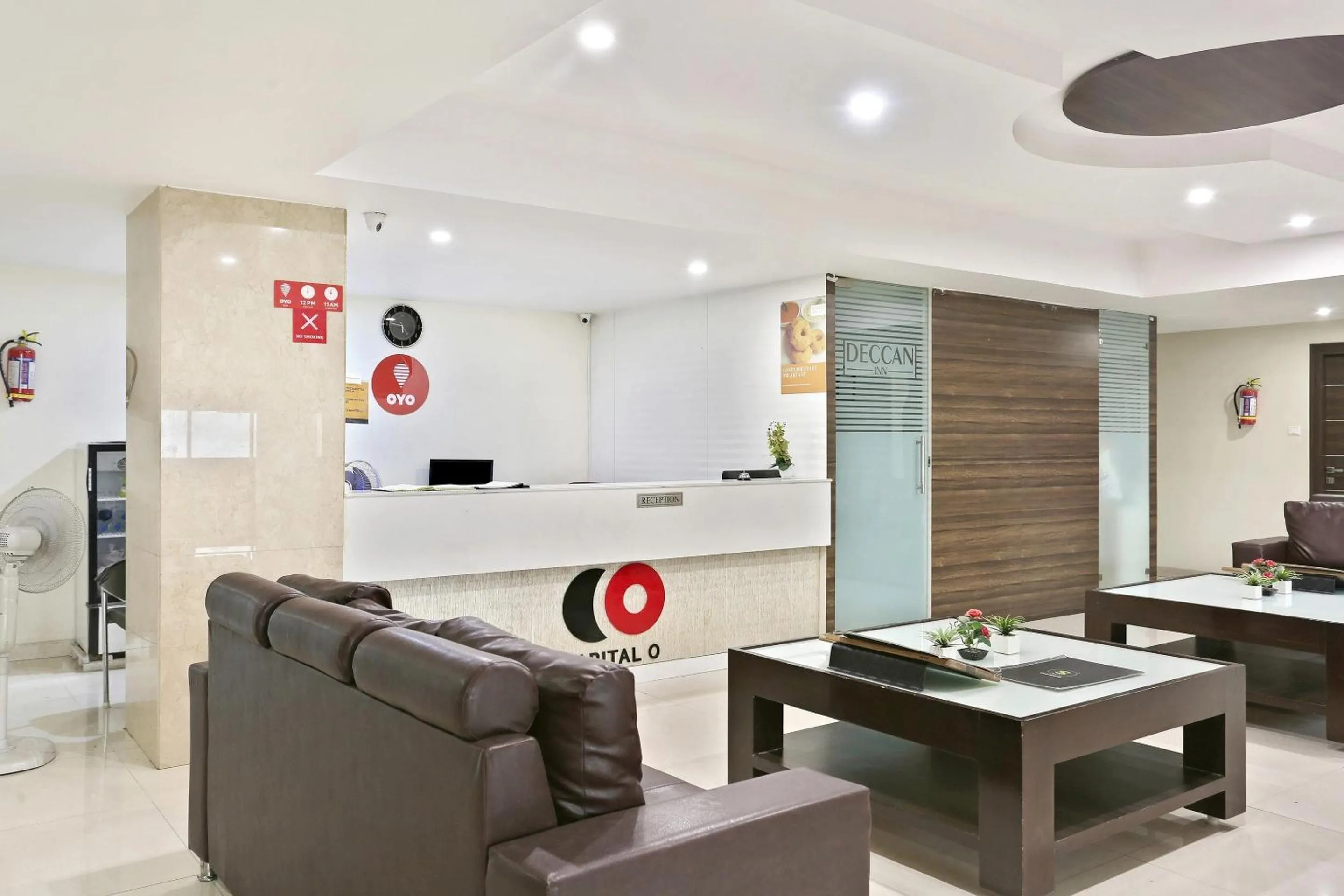 Lobby or reception in Townhouse Halcyon Deccan Inn Near Shilparamam