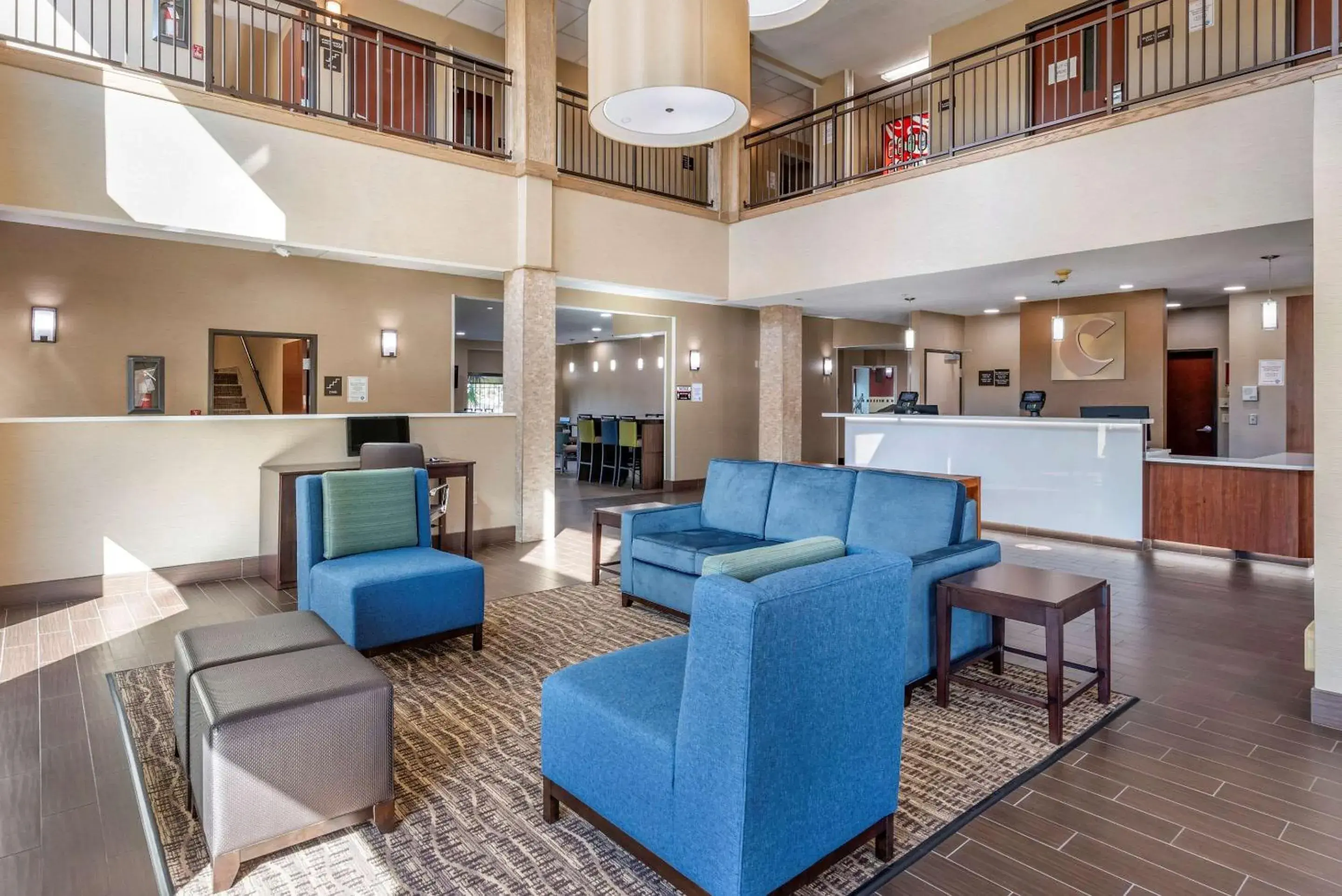 Lobby or reception, Lobby/Reception in Comfort Inn Portland near I-84 and I-205