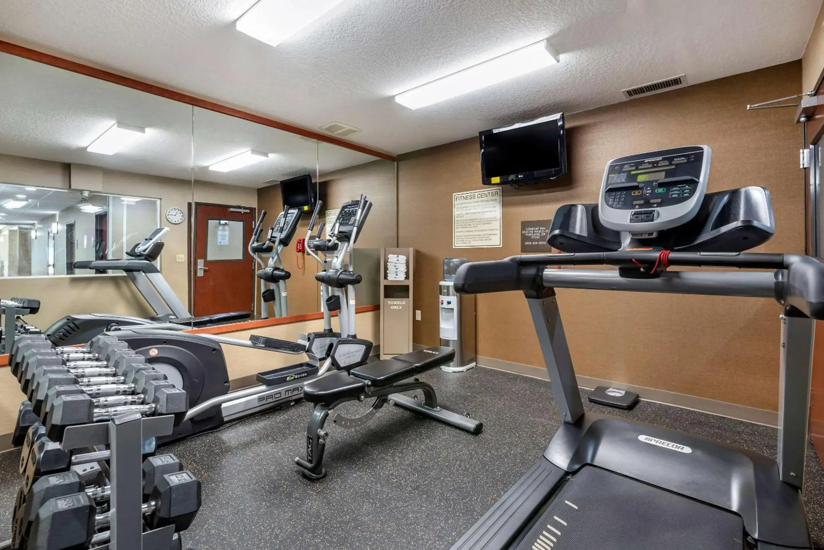Activities, Fitness Center/Facilities in Comfort Inn Portland near I-84 and I-205