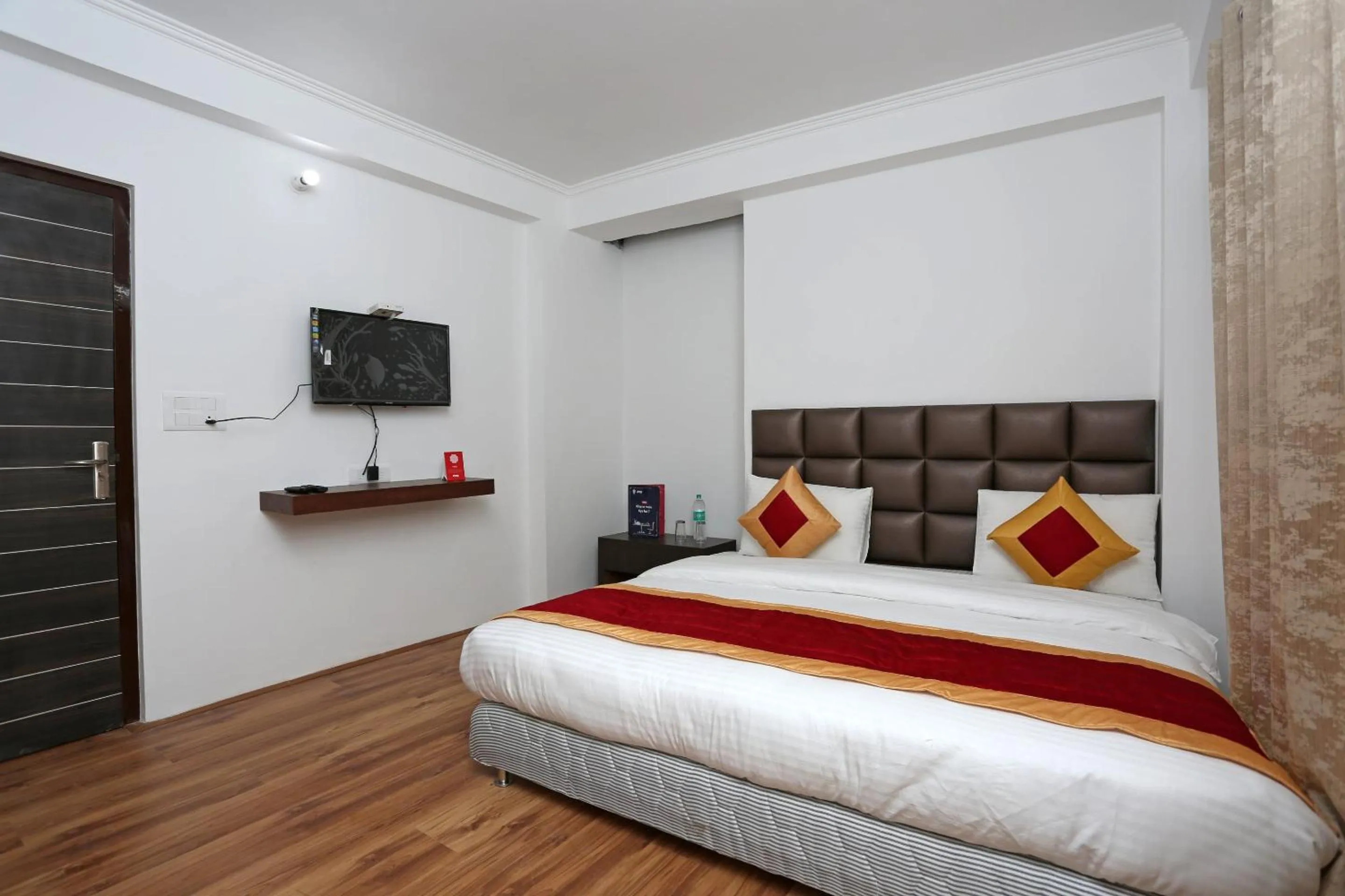 Bedroom, Bed in Hotel O Summer King
