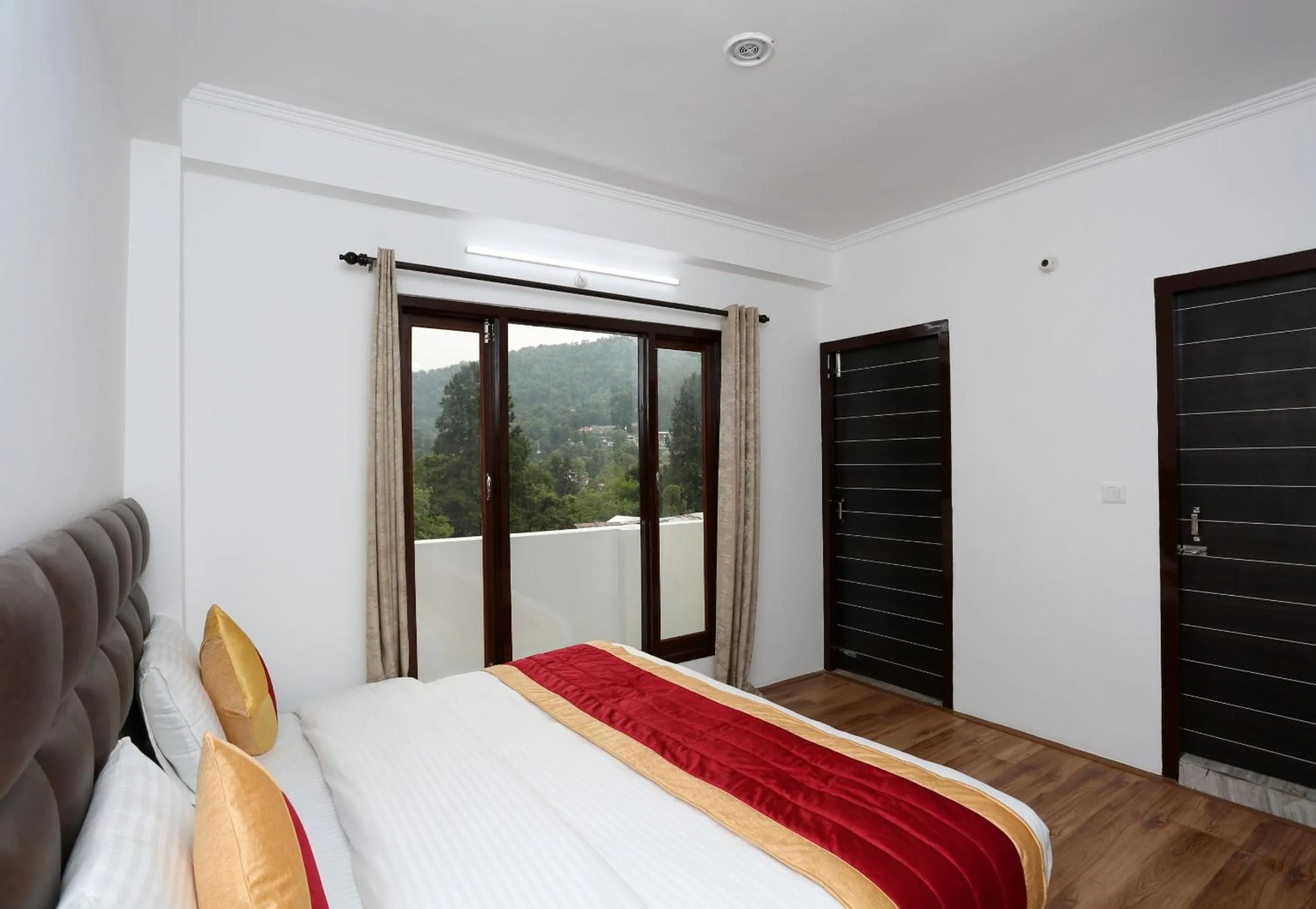 Bedroom, Bed in Hotel O Summer King