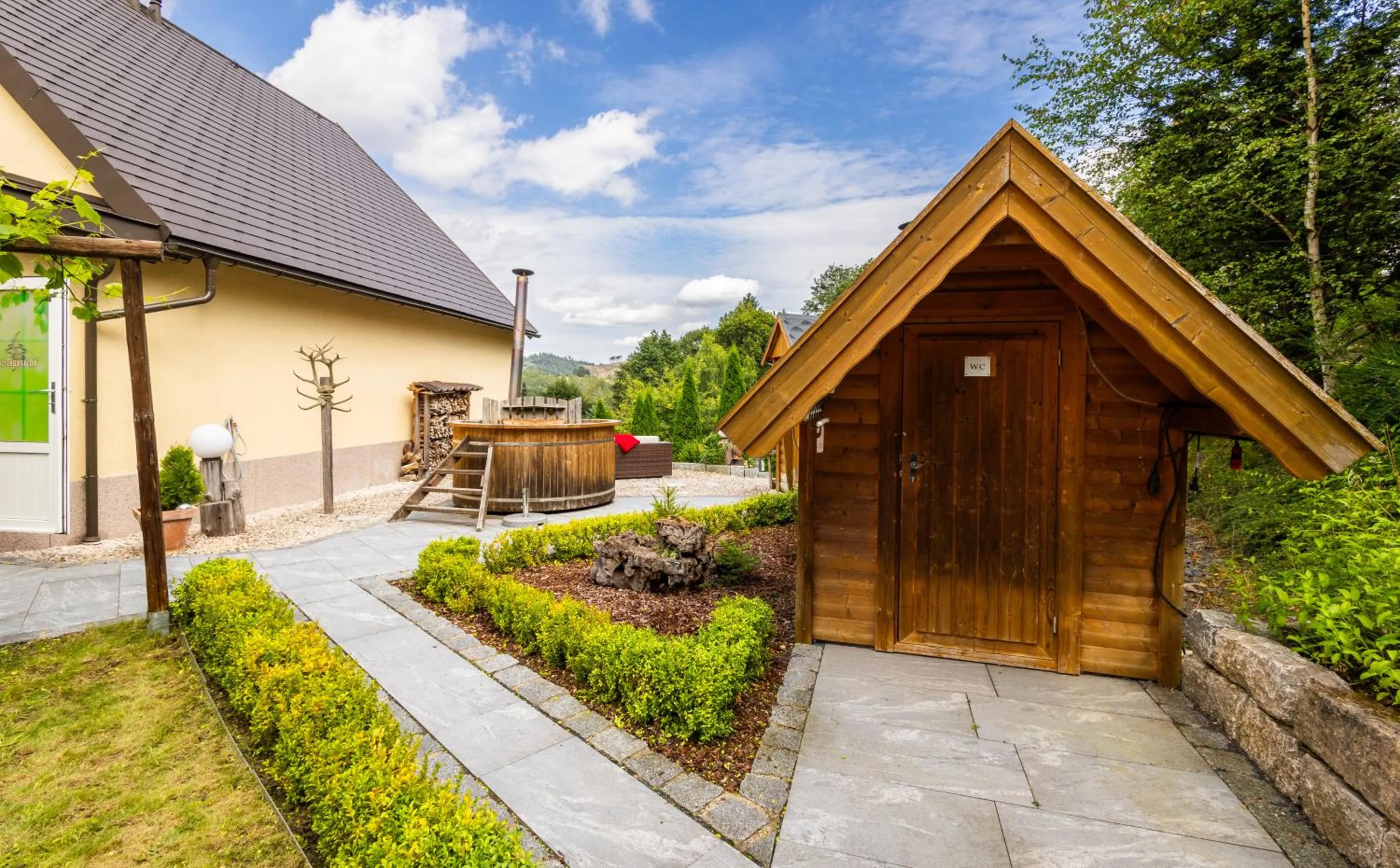 Open Air Bath in Hotel Schöne Aussicht