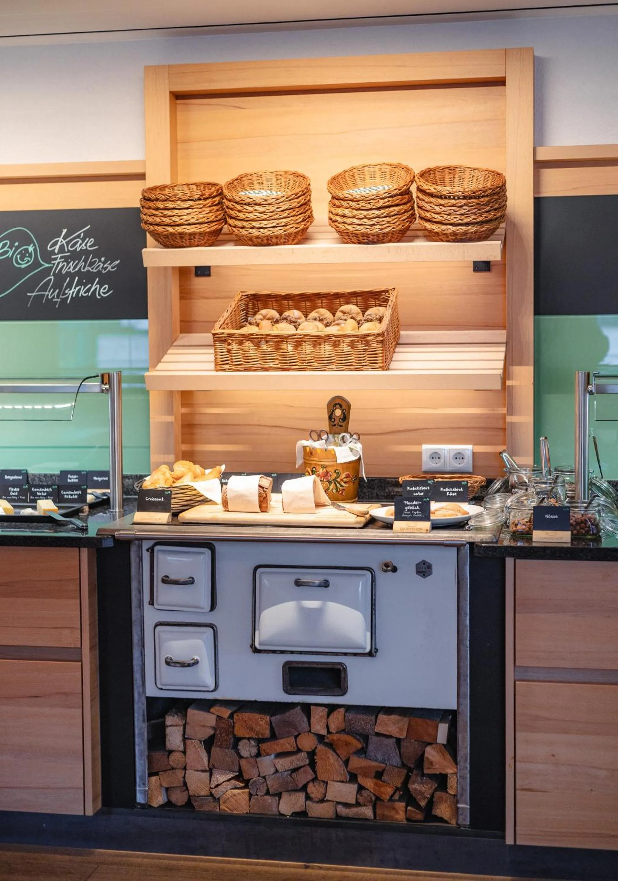 Buffet breakfast in Familien und Naturhotel Darrehof