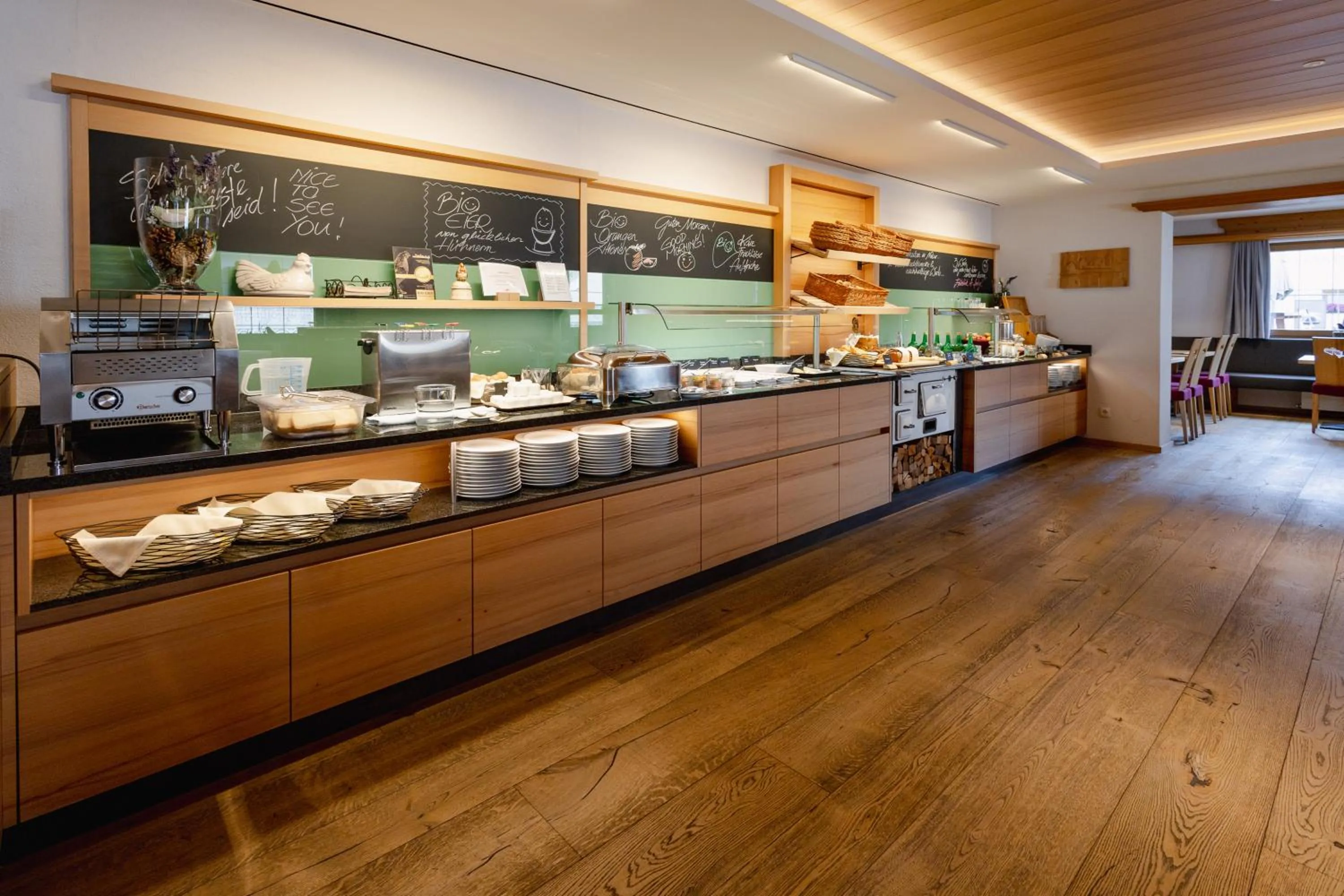 Buffet breakfast in Familien und Naturhotel Darrehof