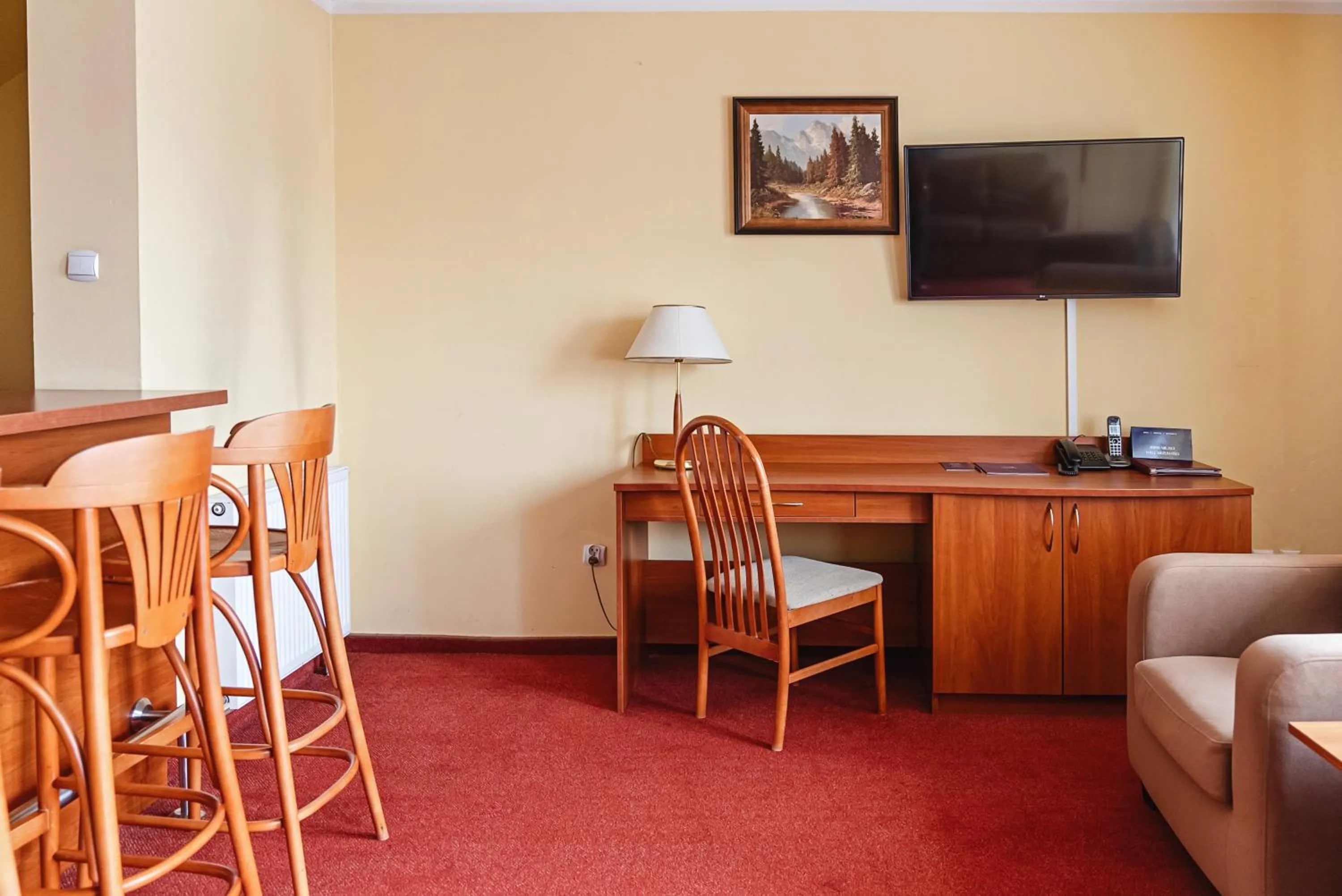 TV and multimedia in Kompleks Antałówka Termy & Med