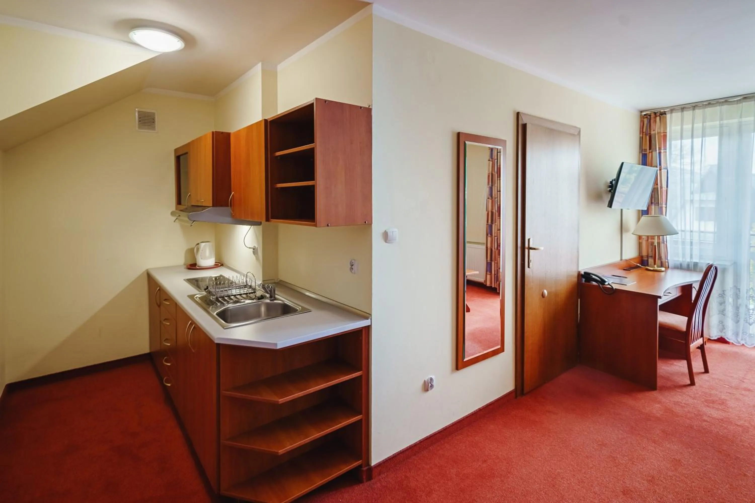 TV and multimedia in Kompleks Antałówka Termy & Med