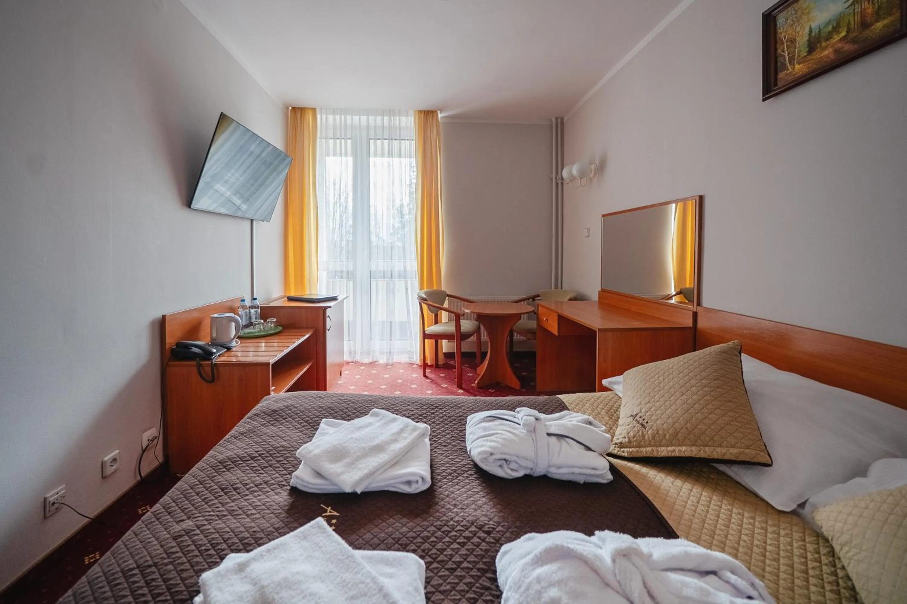 TV and multimedia, Bed in Kompleks Antałówka Termy & Med