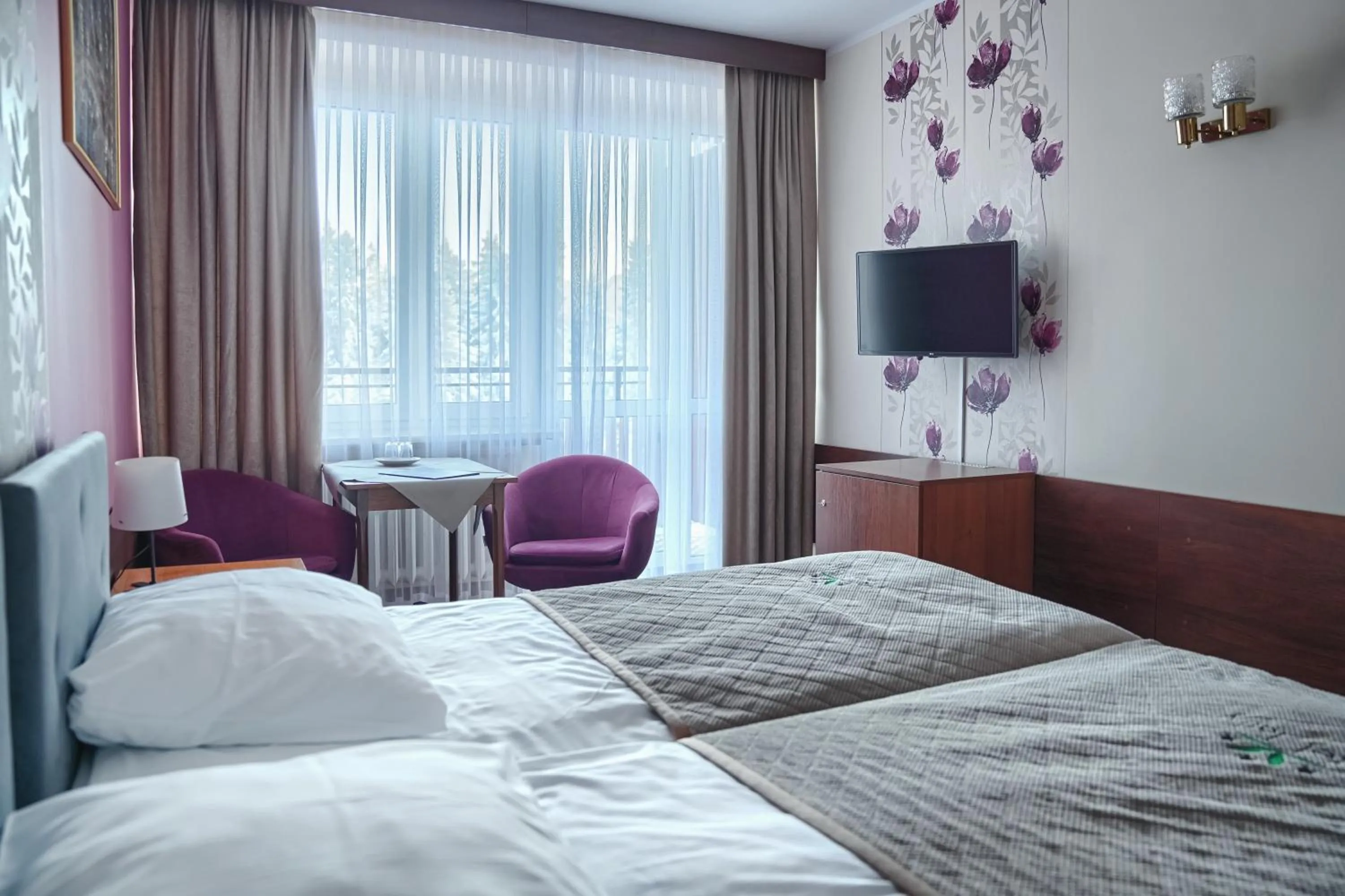 Bed in Zespół Tatry - Hotel Tatry i Budynek Turystyczny