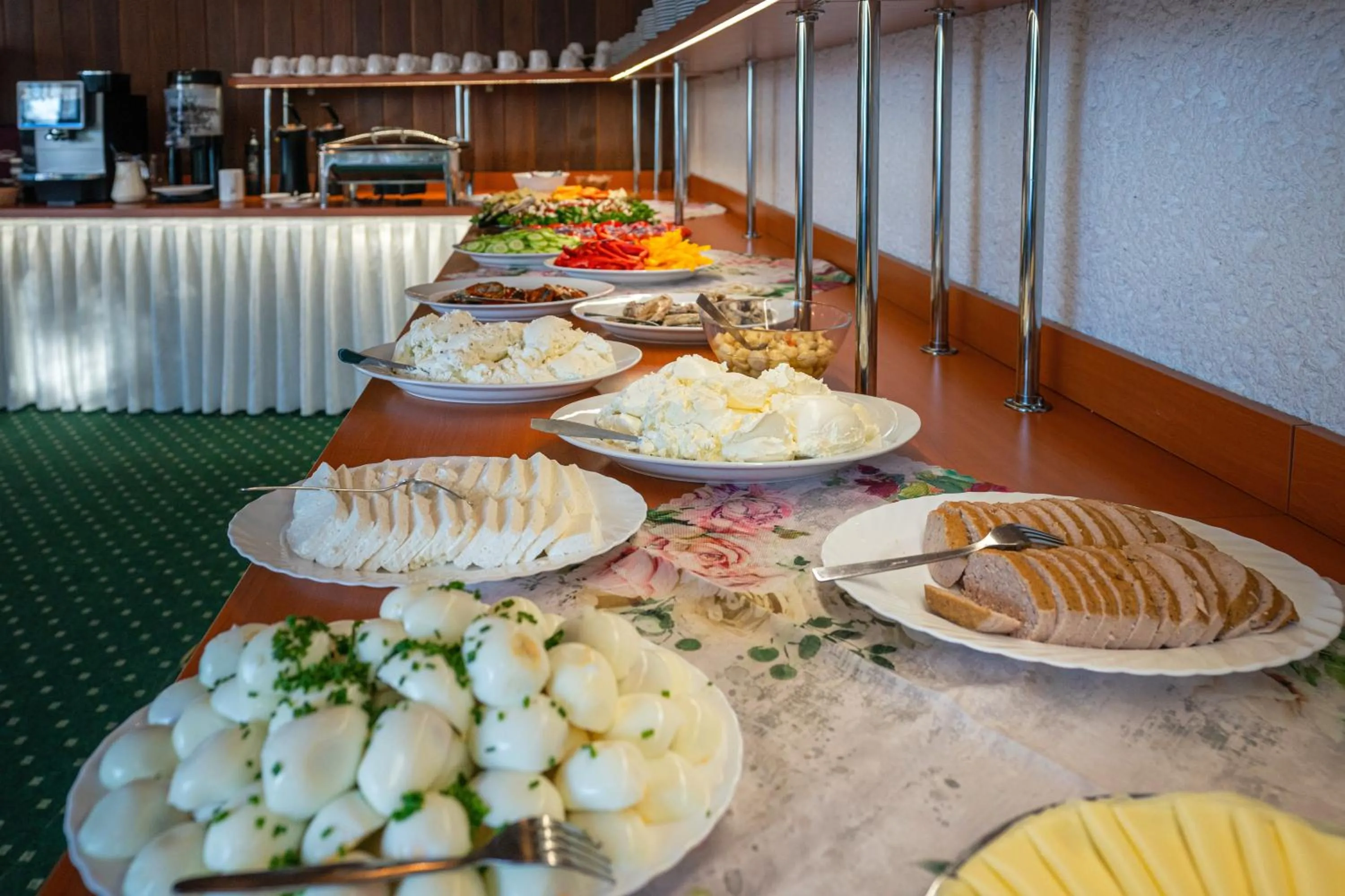 Food and drinks in Zespół Tatry - Hotel Tatry i Budynek Turystyczny